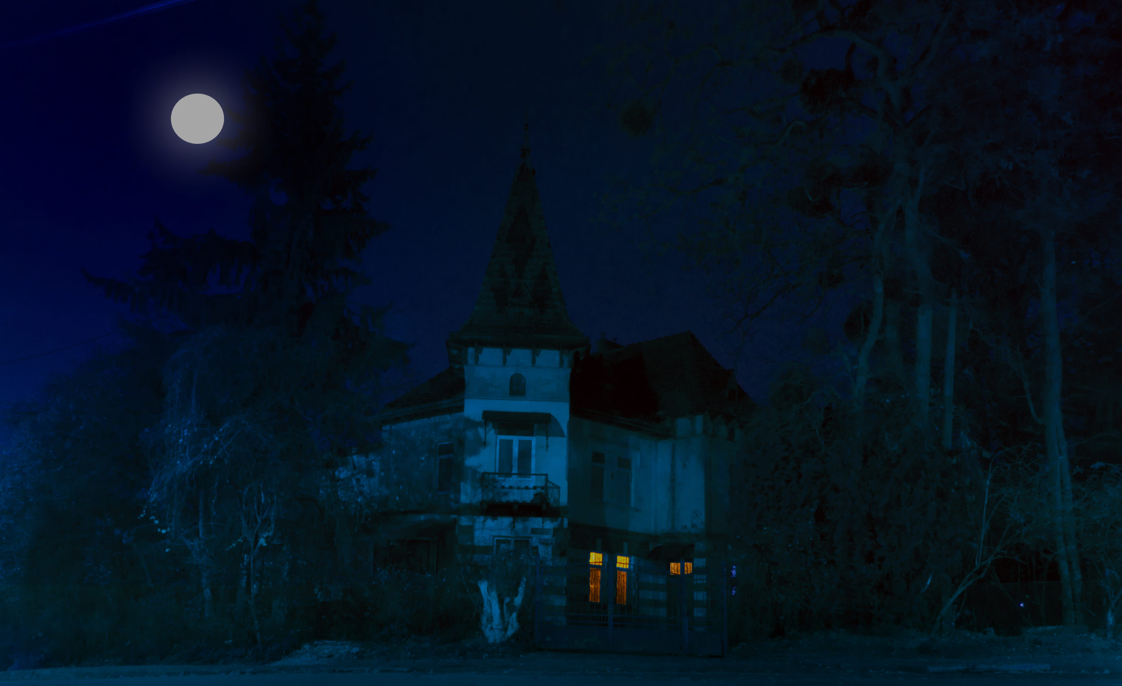 full moon, scaring, old mansion, sky, horror, building, outdoors, religion, windows, building exterior, illuminated, spirituality, night, gothic, architecture, HD Wallpaper