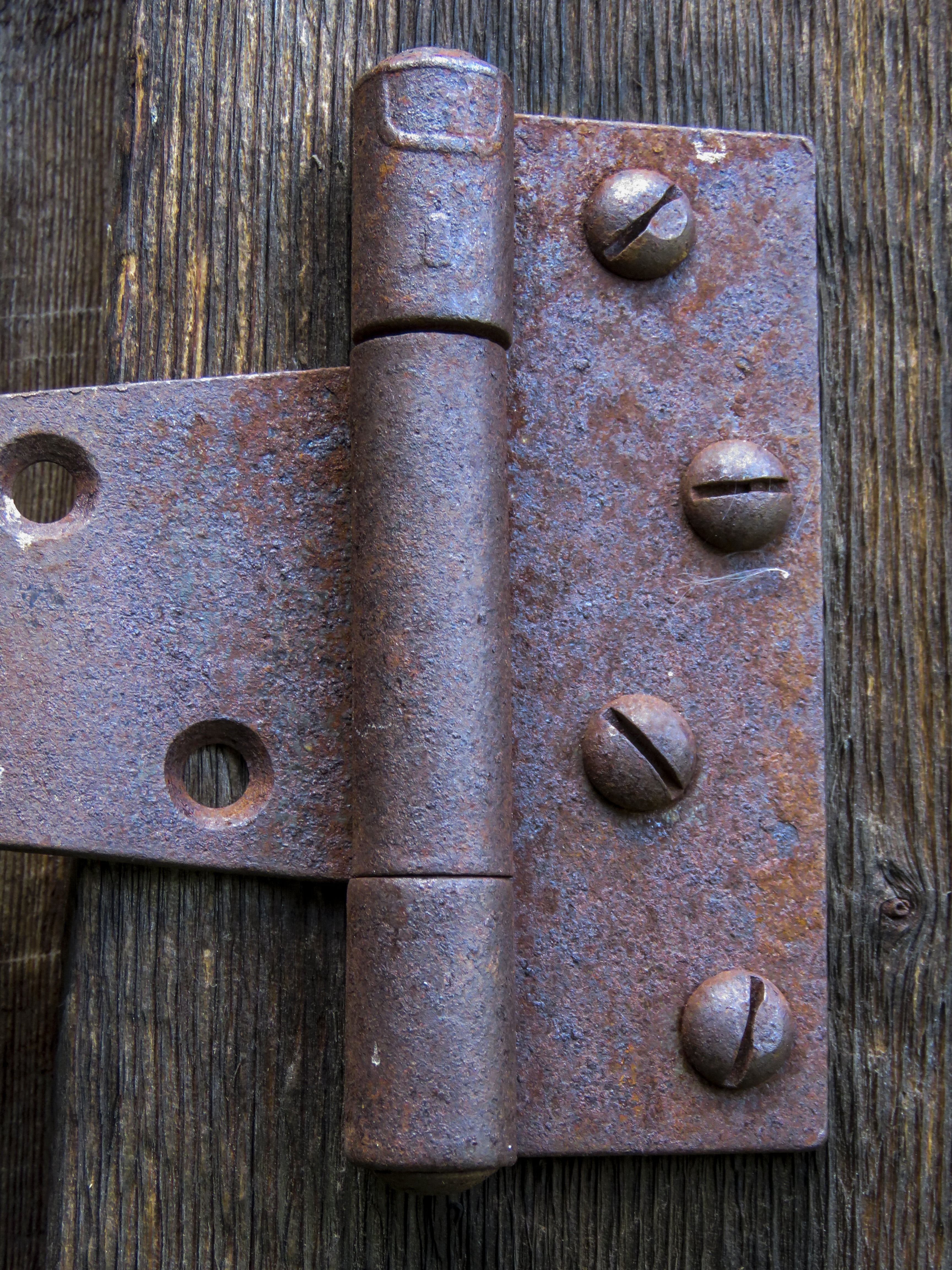 weathered, grunge, hinge, run-down, protection, no people, wood - material, screws, bolt, latch, 4K, obsolete, vintage, ancient, security, old, textured, Phone HD Wallpaper