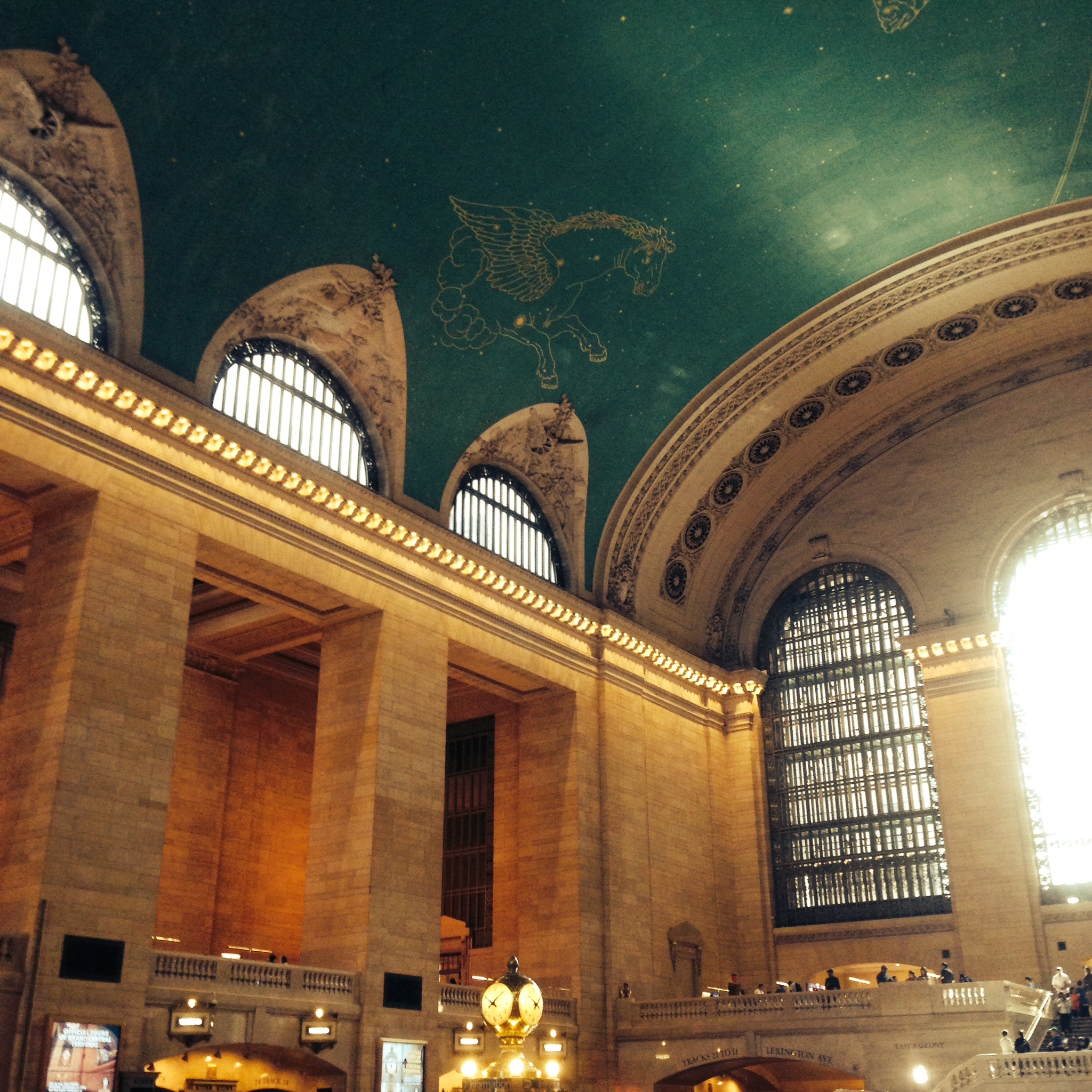 built structure, landmark, arched, train, grand central station, nyc, architecture, night, the past, architectural column, city, urban, 1080P, illuminated, Phone HD Wallpaper