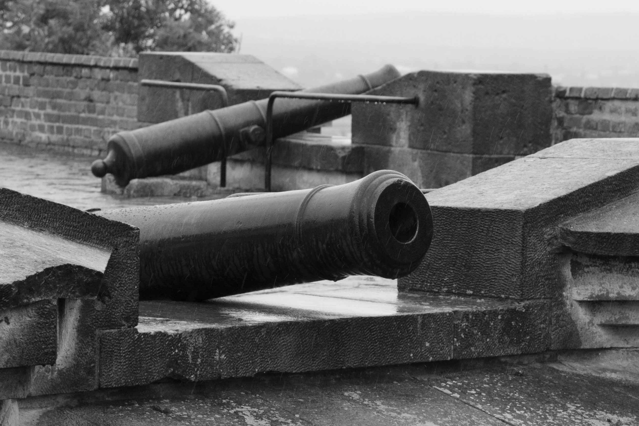 the past, object, army, grayscale, old, close-up, day, history, iron, outdoors, 2K, fighting, cannon, historic, built structure, antique, photo, battle, HD Wallpaper