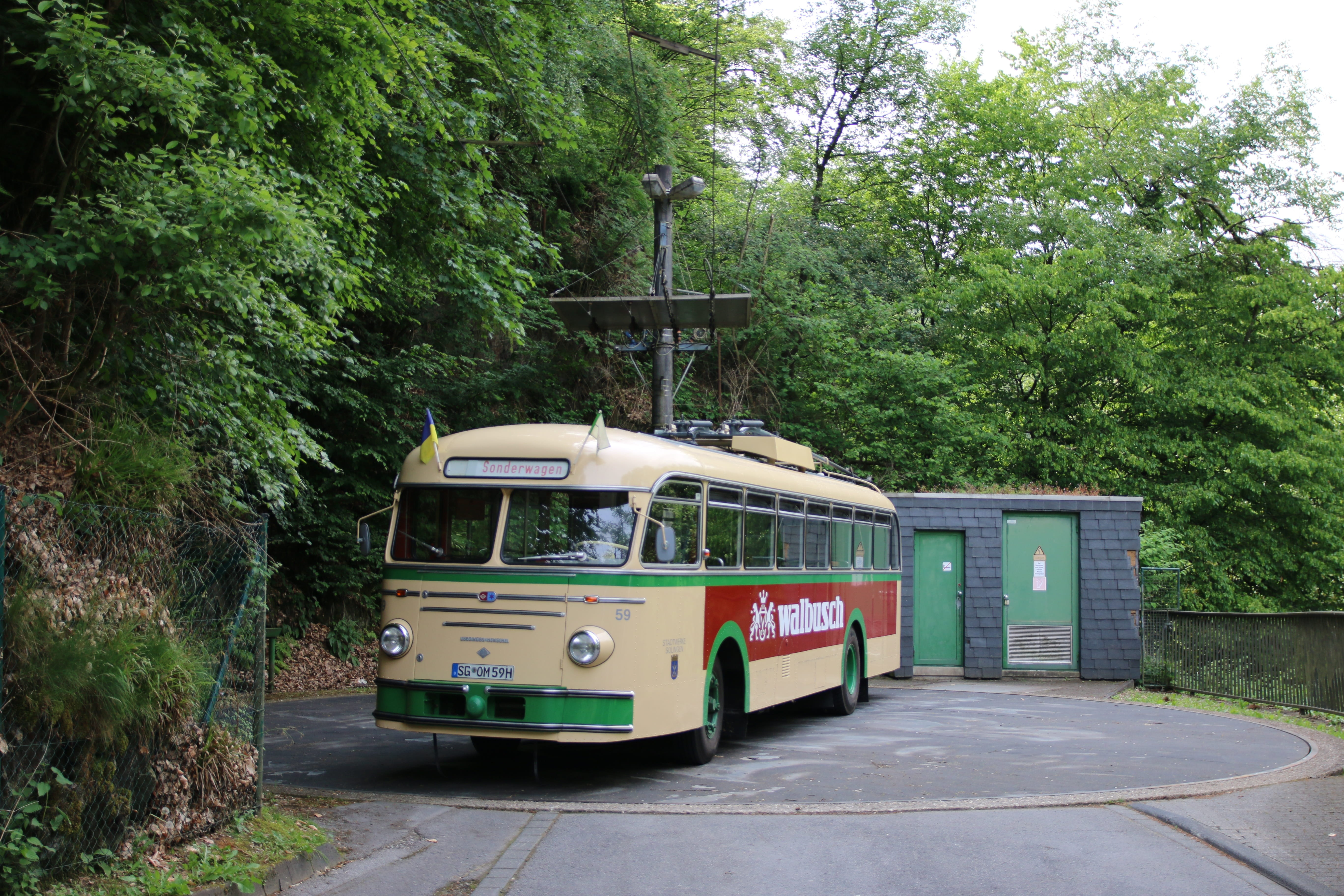 hub, catenary, text, plant, street, trackless trolley, day, trolley, pantograph, public transportation, transportation, bus, travel, land vehicle, solihull, HD Wallpaper