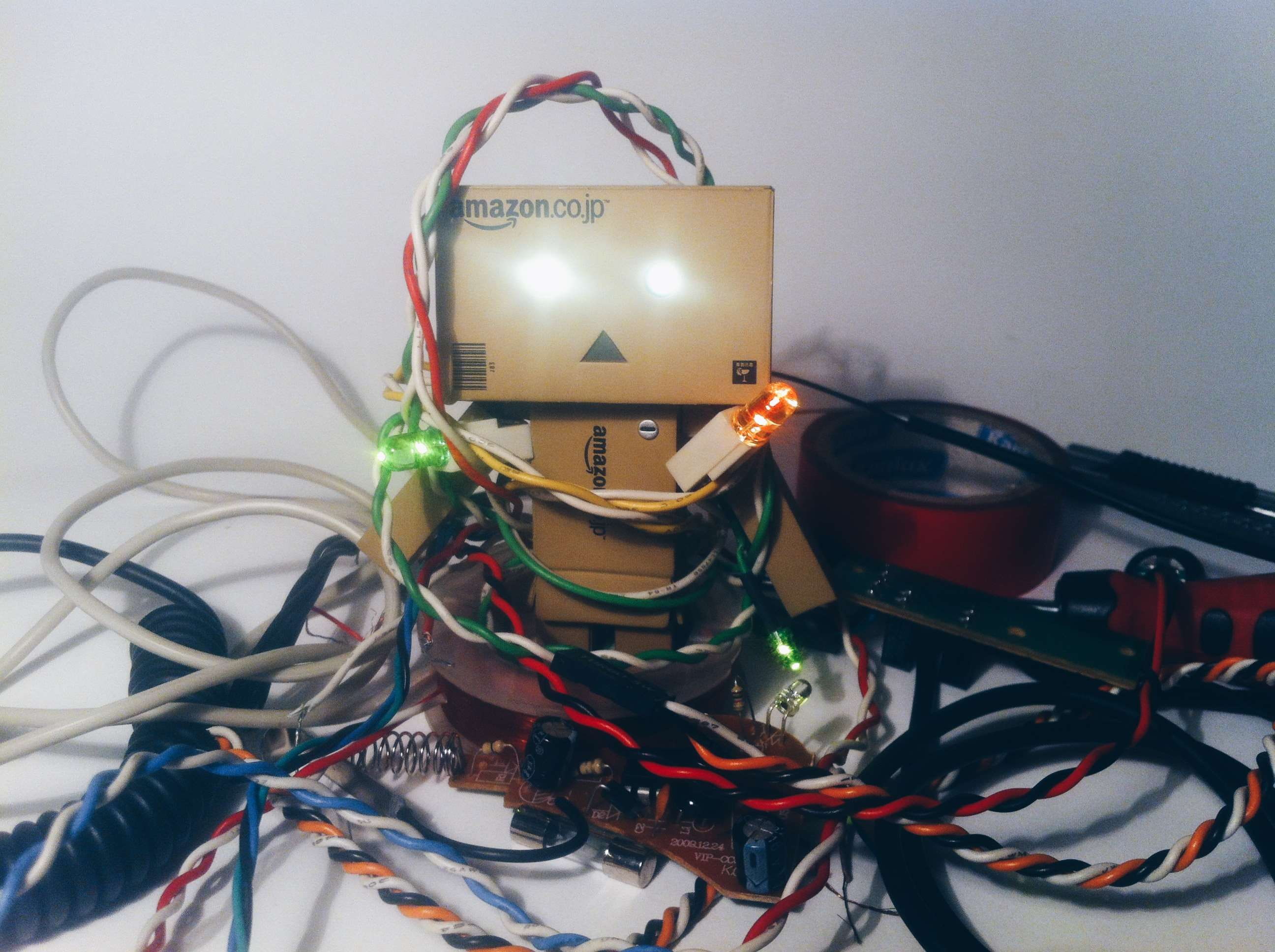 toy, danbo, iphonegraphy, christmas, burning, wires, streamer, tangled, cable, japangirl, pandariusz, indoors, close-up, christmas decoration, danboard, HD Wallpaper