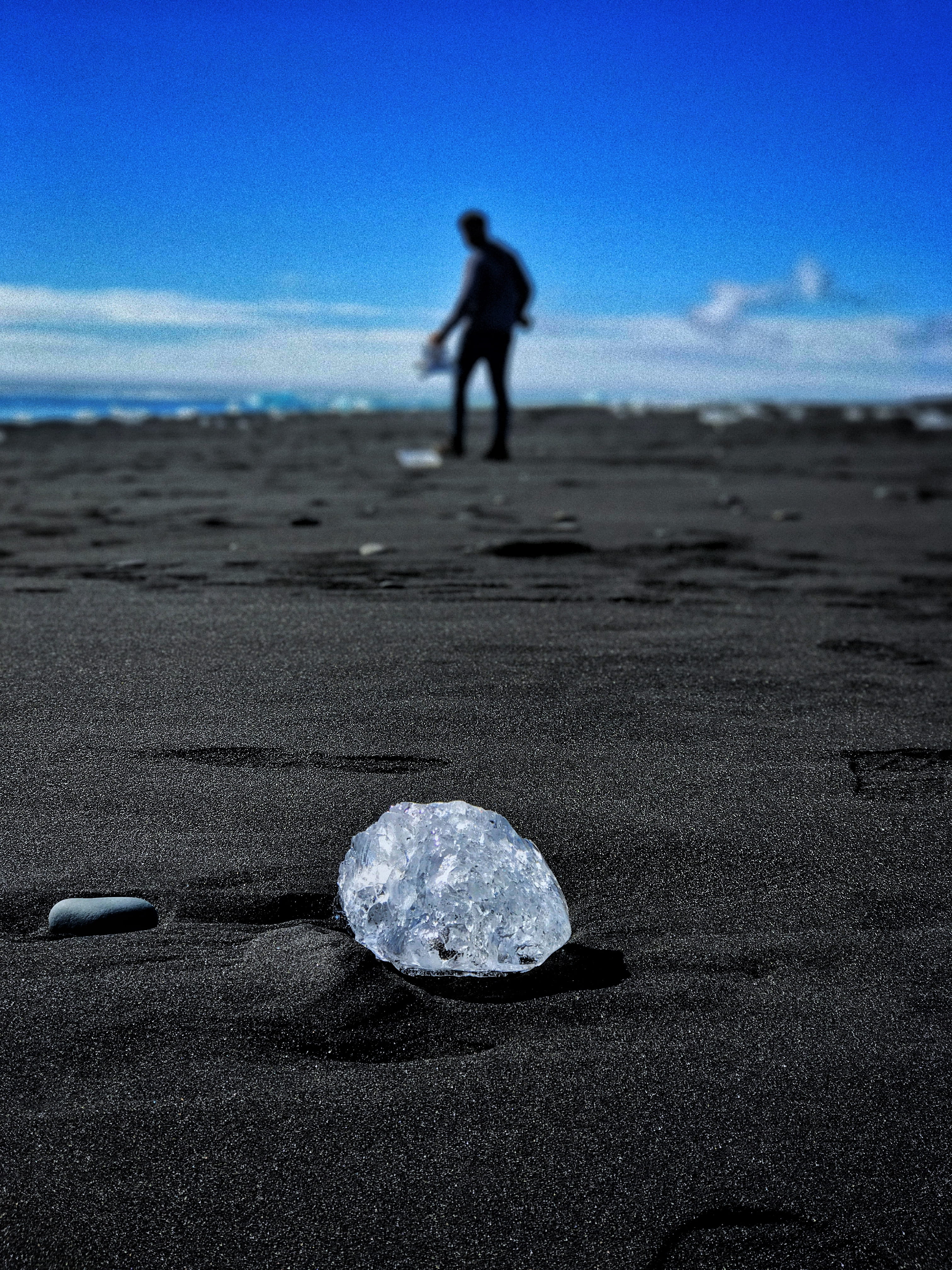at beach, ground, real people, beauty in nature, standing, ice, water, livelife, rock, mobilephotography, men, scenics - nature, round, bokeh, land, one person, Phone HD Wallpaper