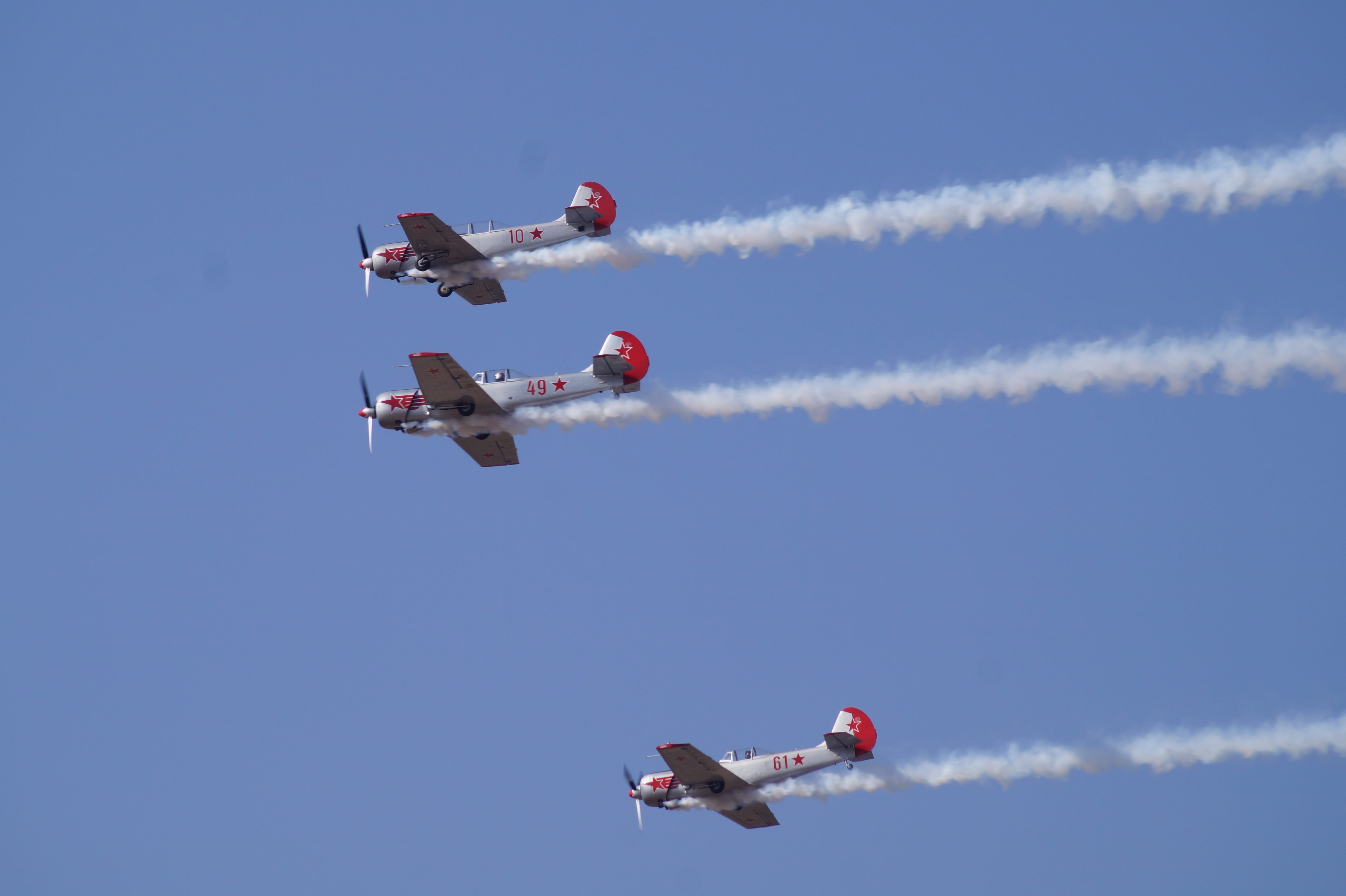 nature, aerobatics, Plane, aerospace industry, airshow, mode of transportation, day, military, vapor trail, teamwork, stunt, sky, no people, flying, blue, HD Wallpaper