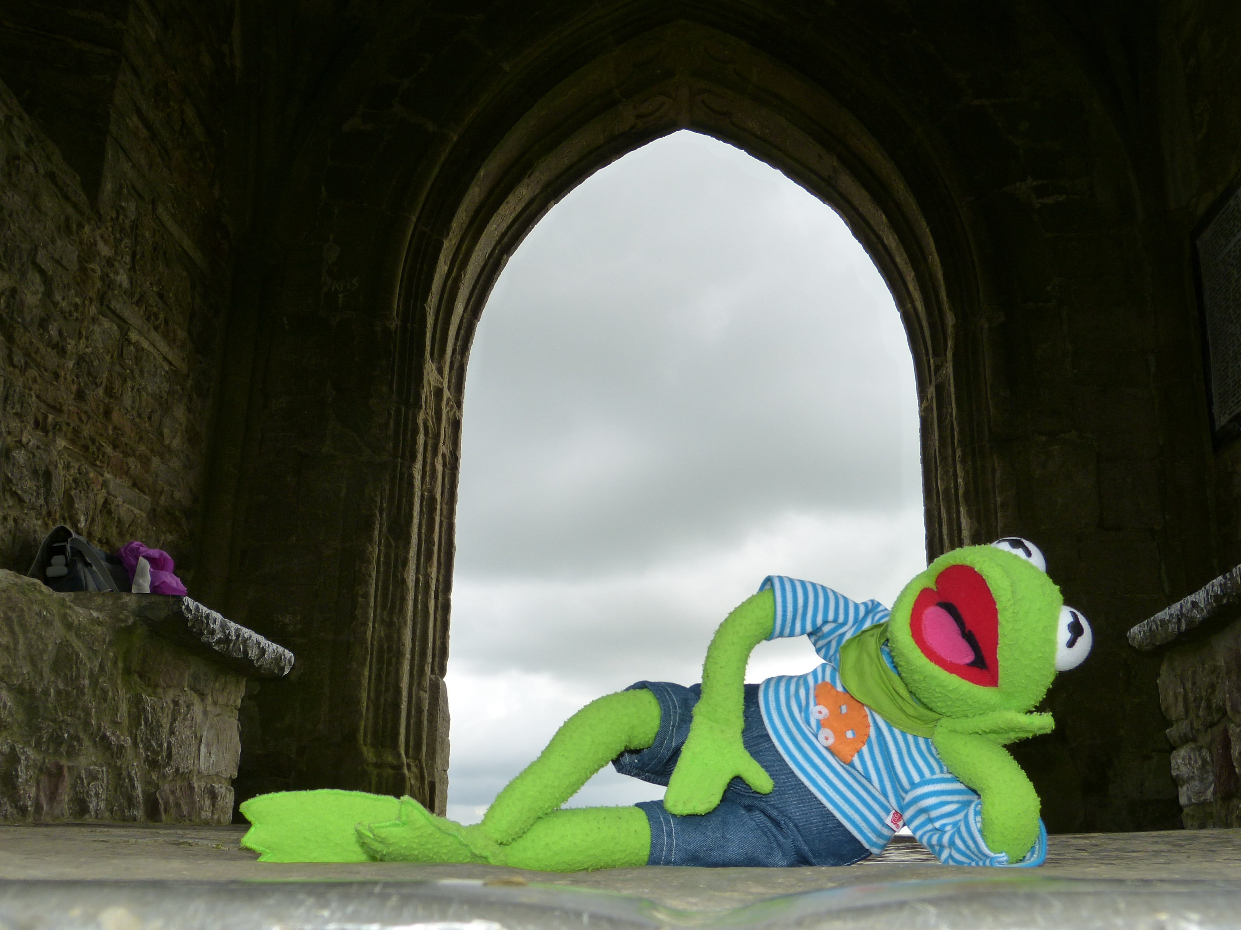 sky, architecture, green color, fun, kermit, outdoors, mountain, day, glastonbury, childhood, inflatable, england, glastonbury tor, mystical, artus say, HD Wallpaper