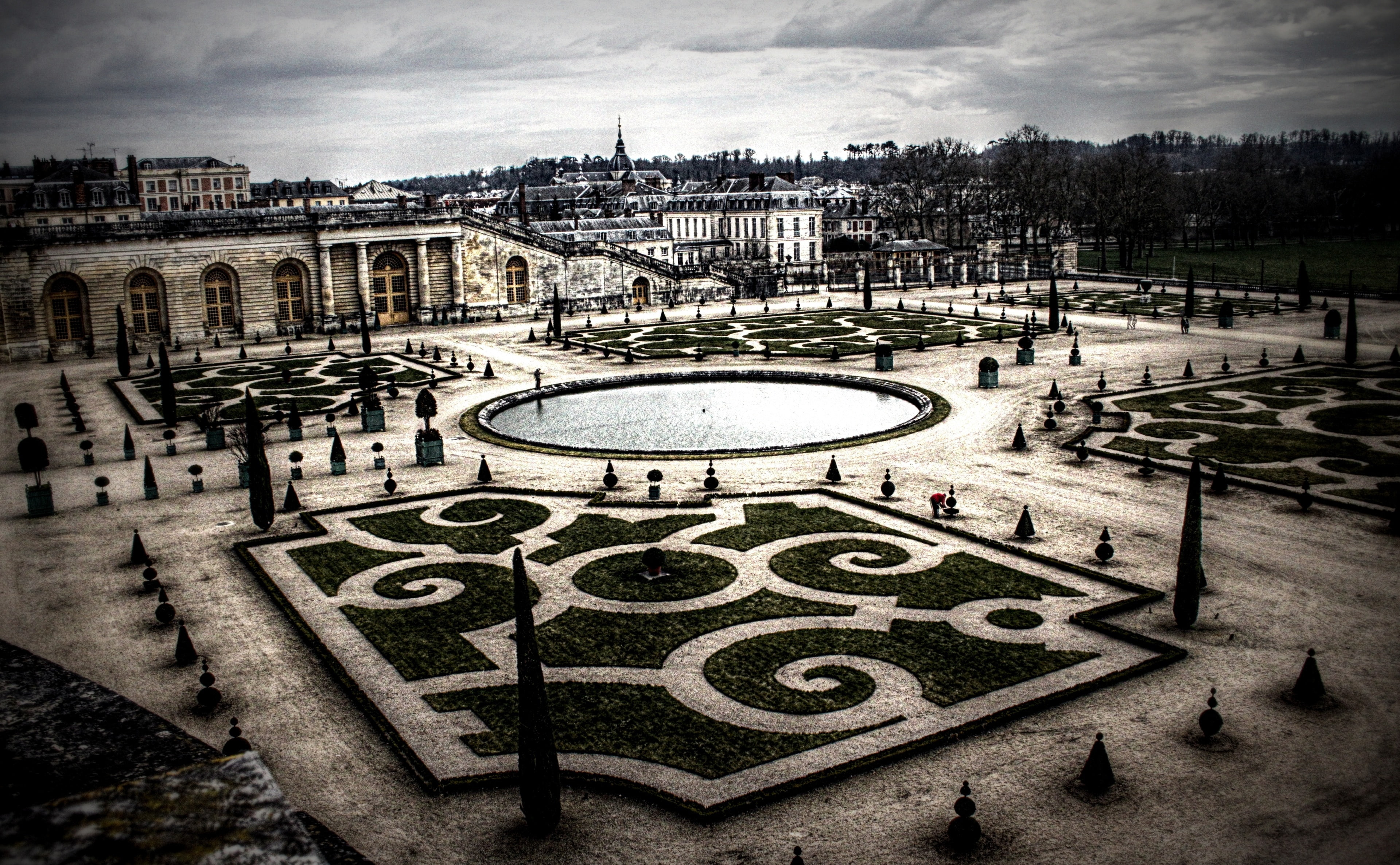 geometric shape, Artistic, travel destinations, history, Europe, 4K, Versailles, day, water, palace, nature, lawn, city, green, no people, cloud - sky, HD Wallpaper