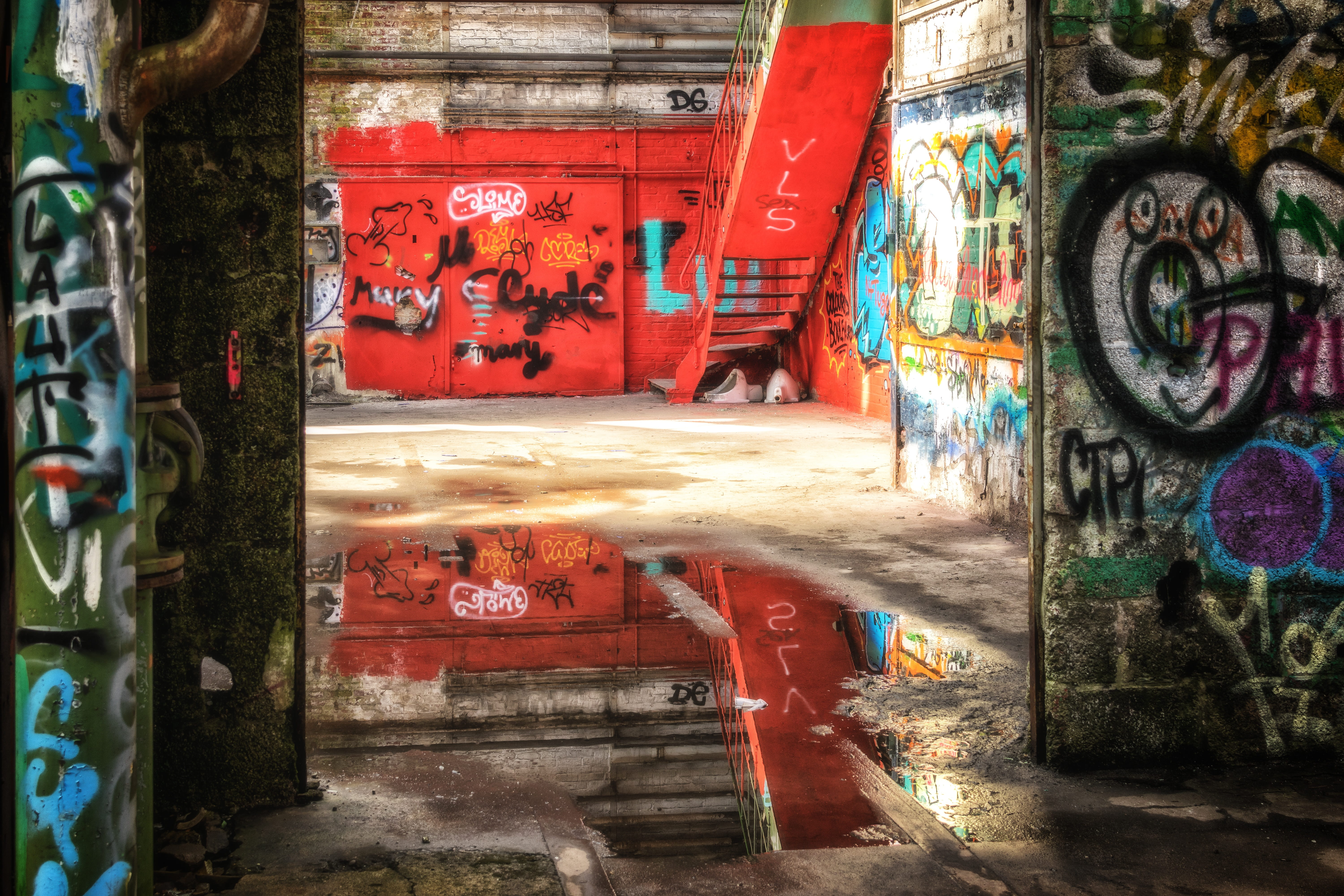 factory, day, built structure, dirt, mirroring, mural, industrial building, mode of transportation, lost place, concrete, old factory, city, wall, decay, HD Wallpaper