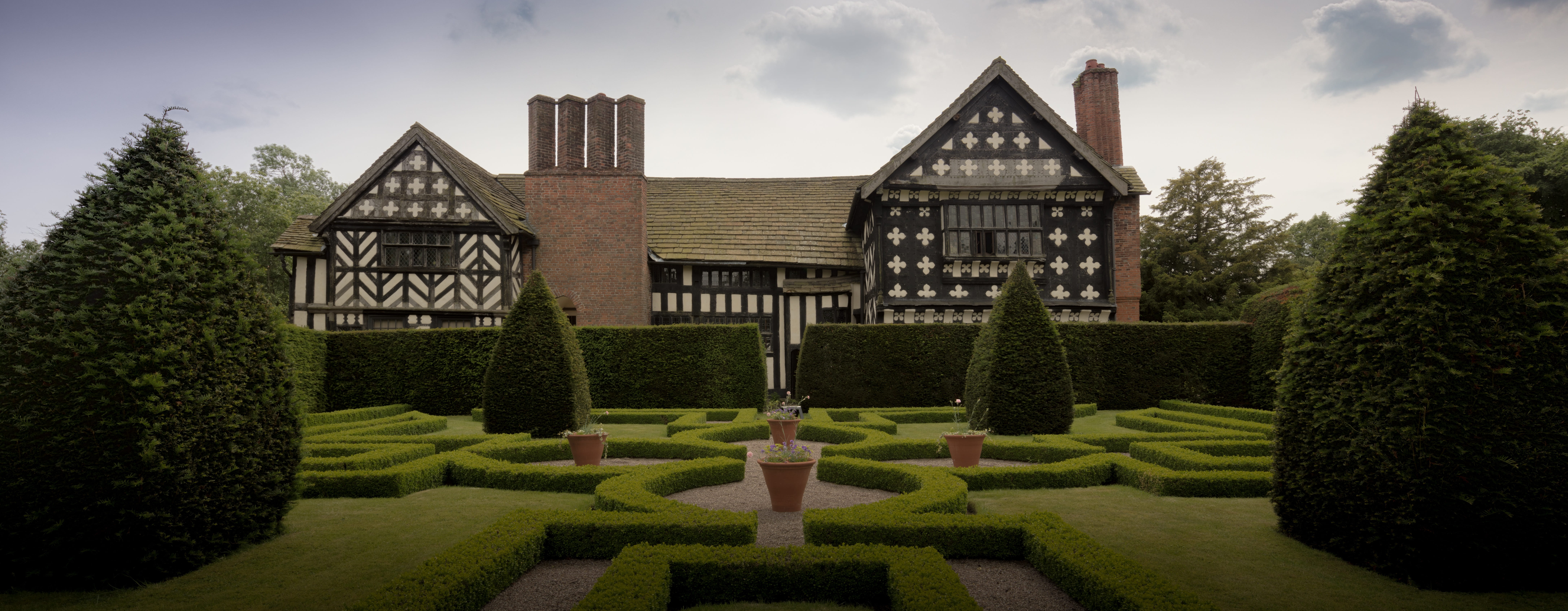 outside, plants, english, country, residential district, luxury, historic, country house, architecture, nature, european, lawn, building, grass, formal garden, HD Wallpaper