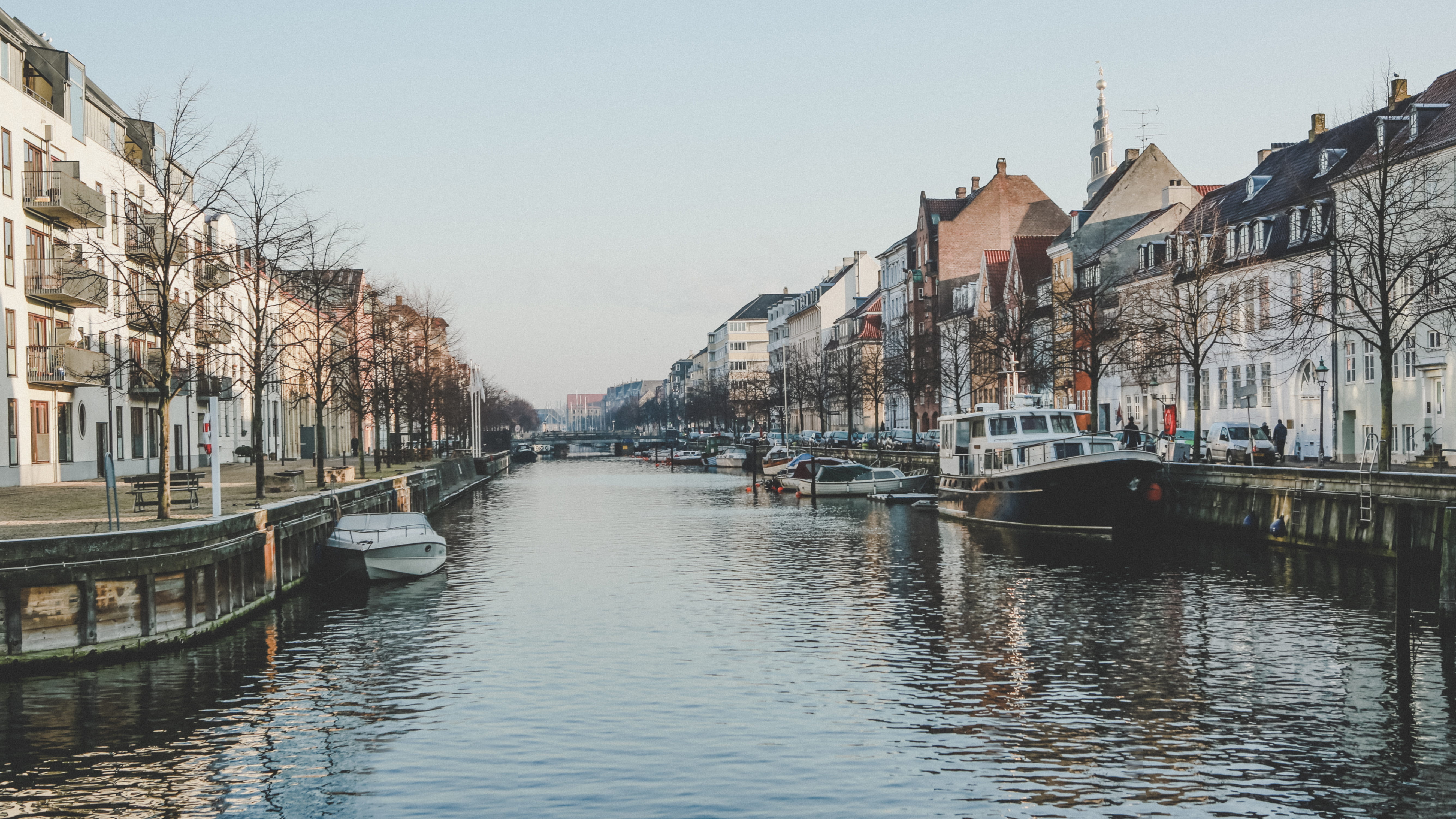 built structure, no people, day, scandinavium, 5K, sky, copenhagen, near, buildings, building exterior, row house, boat, middle, tree, white, canal, passenger craft, HD Wallpaper