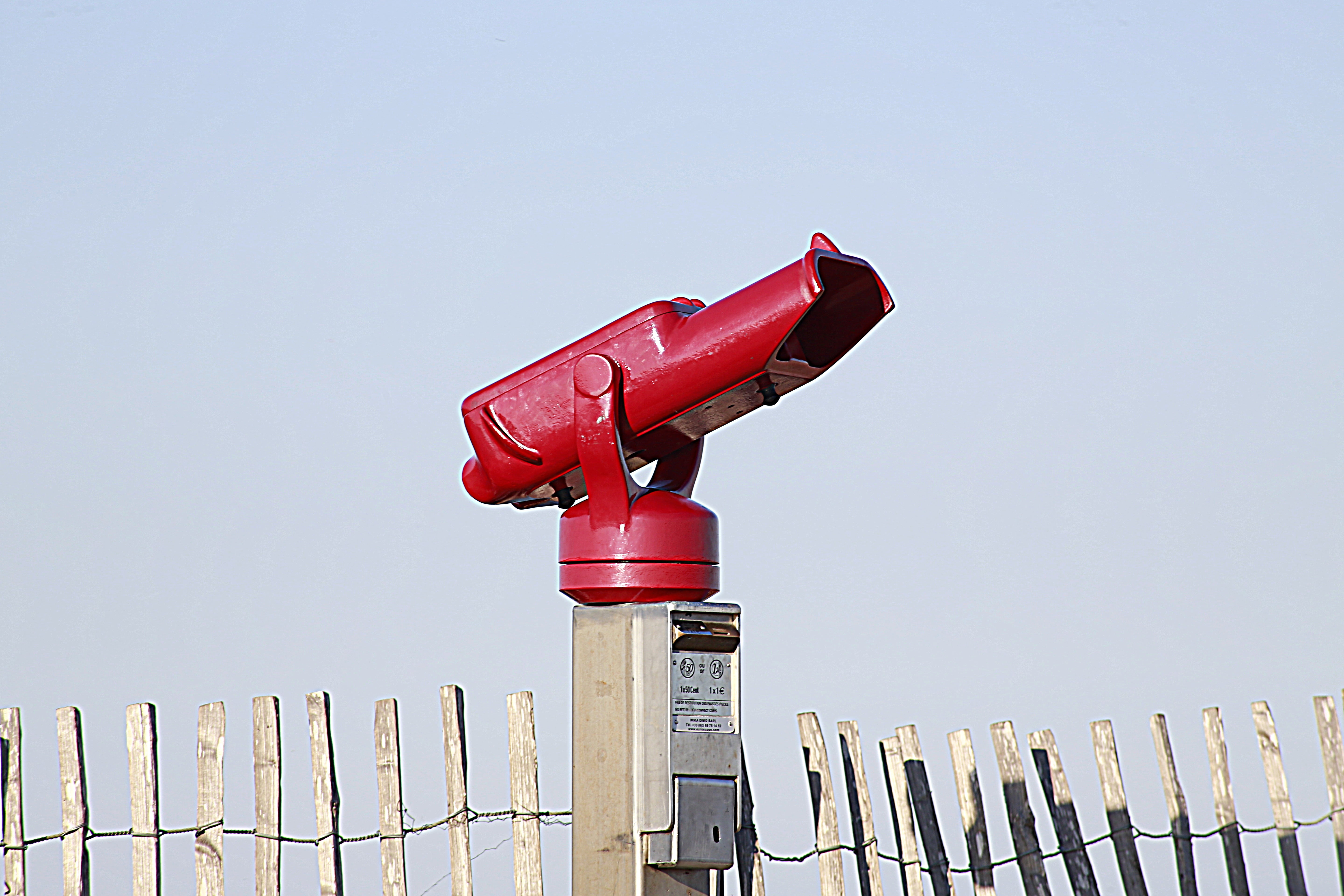 bezel, picket fence, 5K, barrier, boundary, red, wooden post, view, metal, day, no people, outdoors, telescope, copy space, blue, fence, wood - material, HD Wallpaper