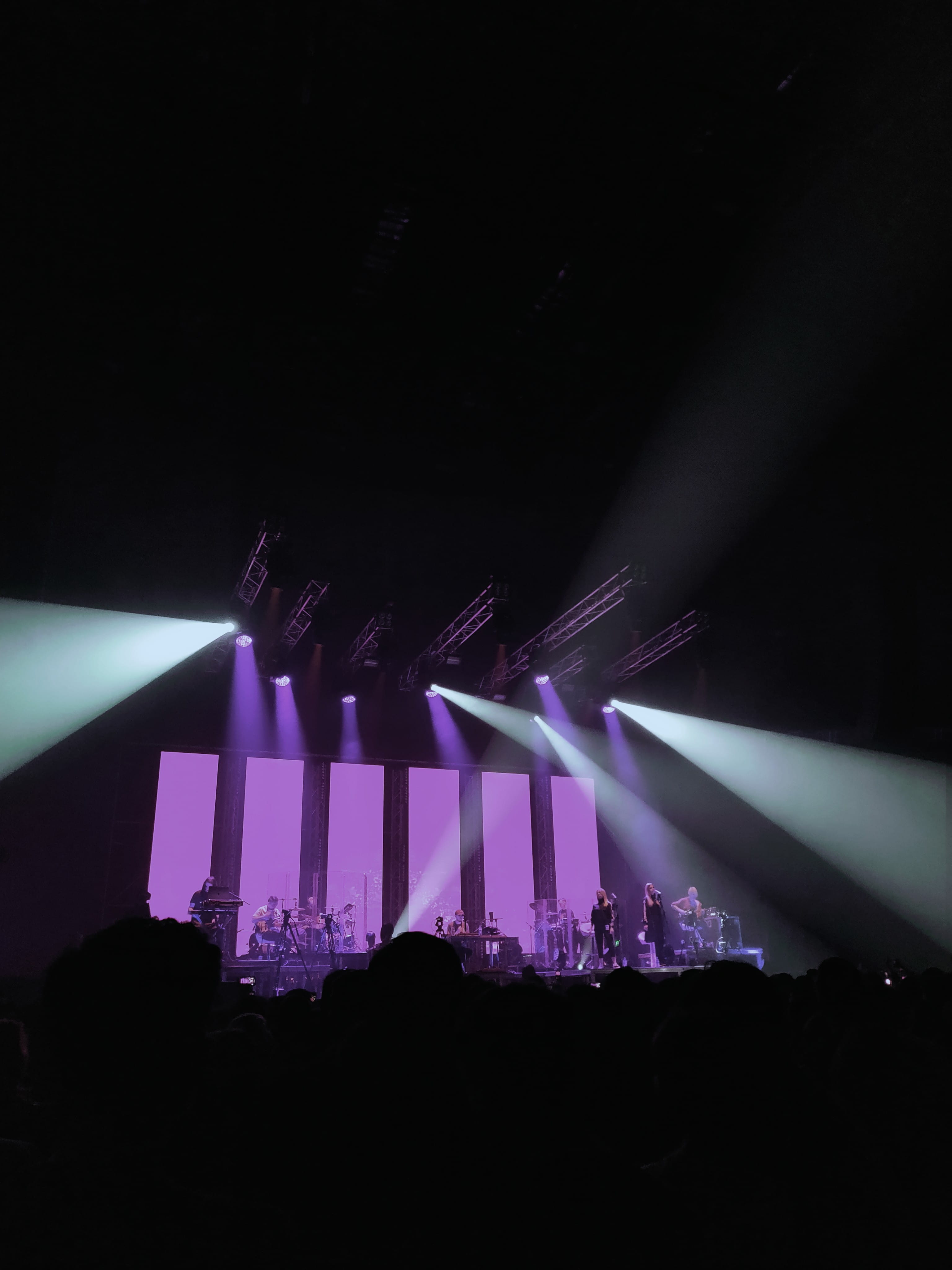 light - natural phenomenon, purple, rock concert, enjoyment, music band, excitement, night club, artist, music, photo, lighting, nightlife, illuminated, Phone HD Wallpaper