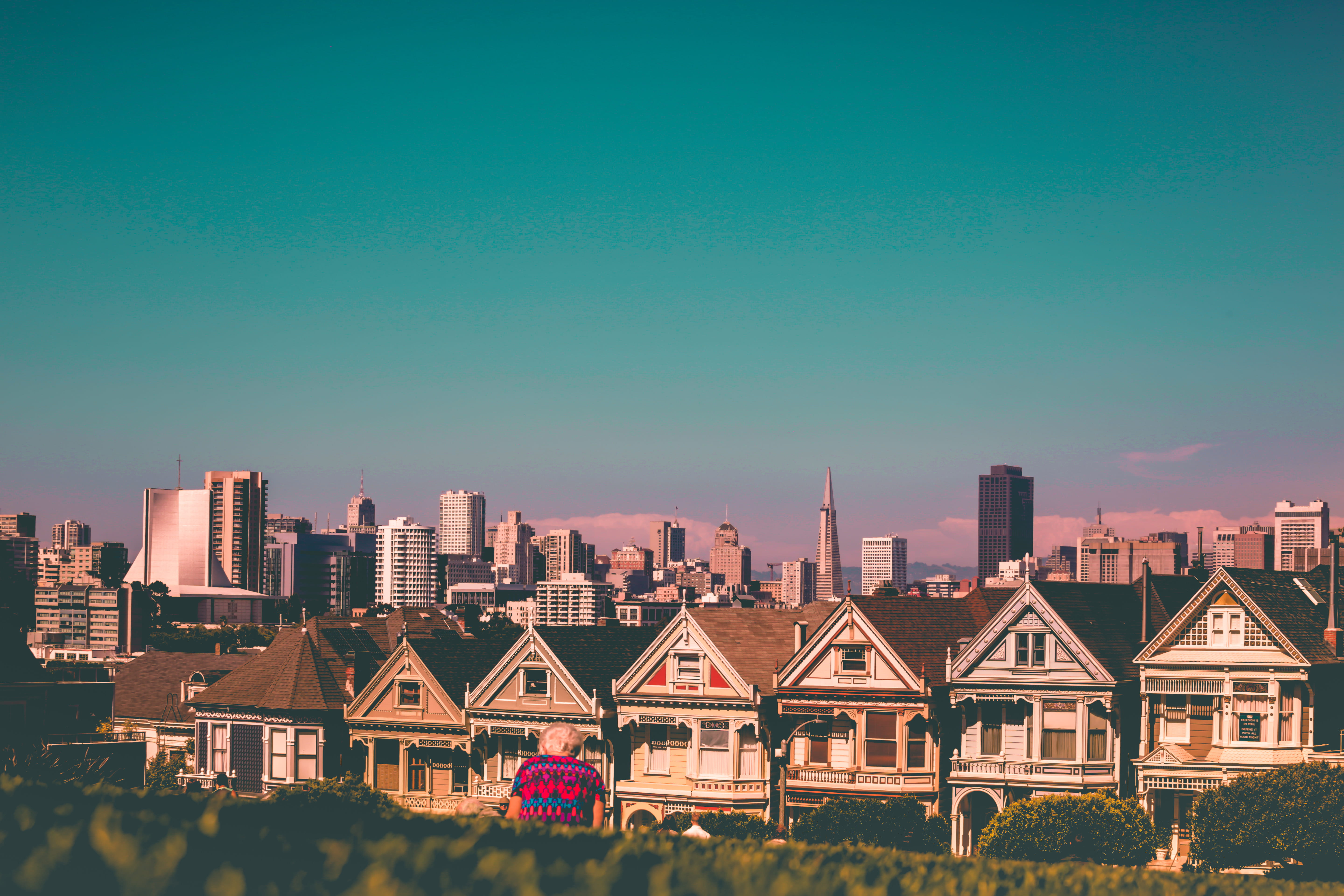 skyscraper, landmark, urban Scene, scenics, residential Building, urban Skyline, pink, old, home, roof, building Exterior, city, residential District, lady, HD Wallpaper