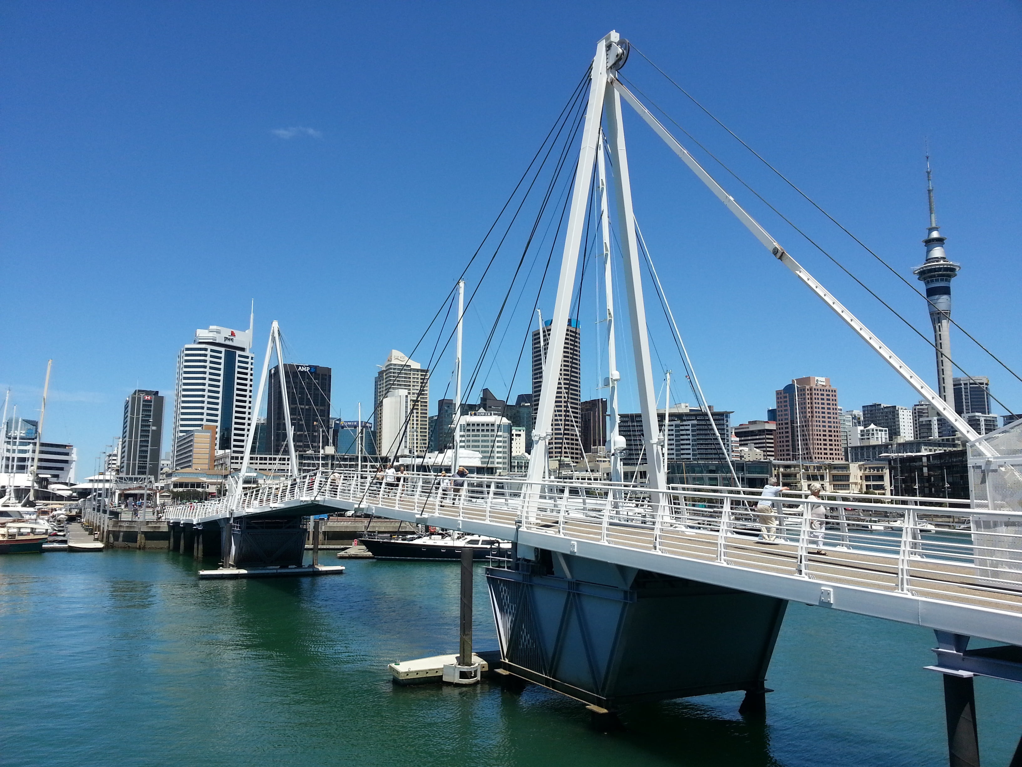 2K, sailboat, skyscraper, bridge - Man Made Structure, sky, urban Skyline, suspension bridge, water, famous Place, town, cable-stayed bridge, building exterior, HD Wallpaper