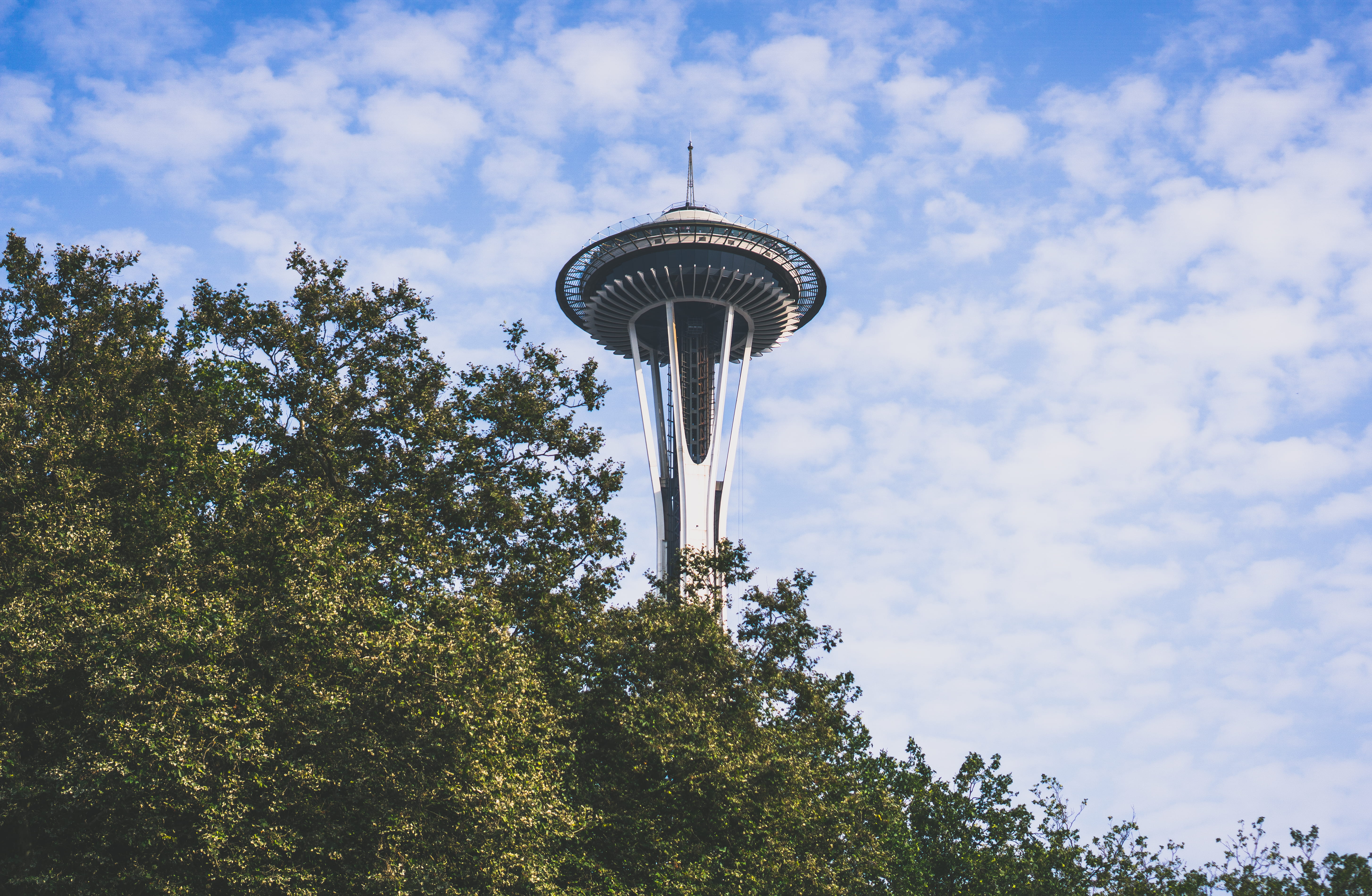sky, tall - high, building, travel, seattle, global communications, tourism, low angle view, space needle, plant, needle, cloud - sky, day, building exterior, HD Wallpaper