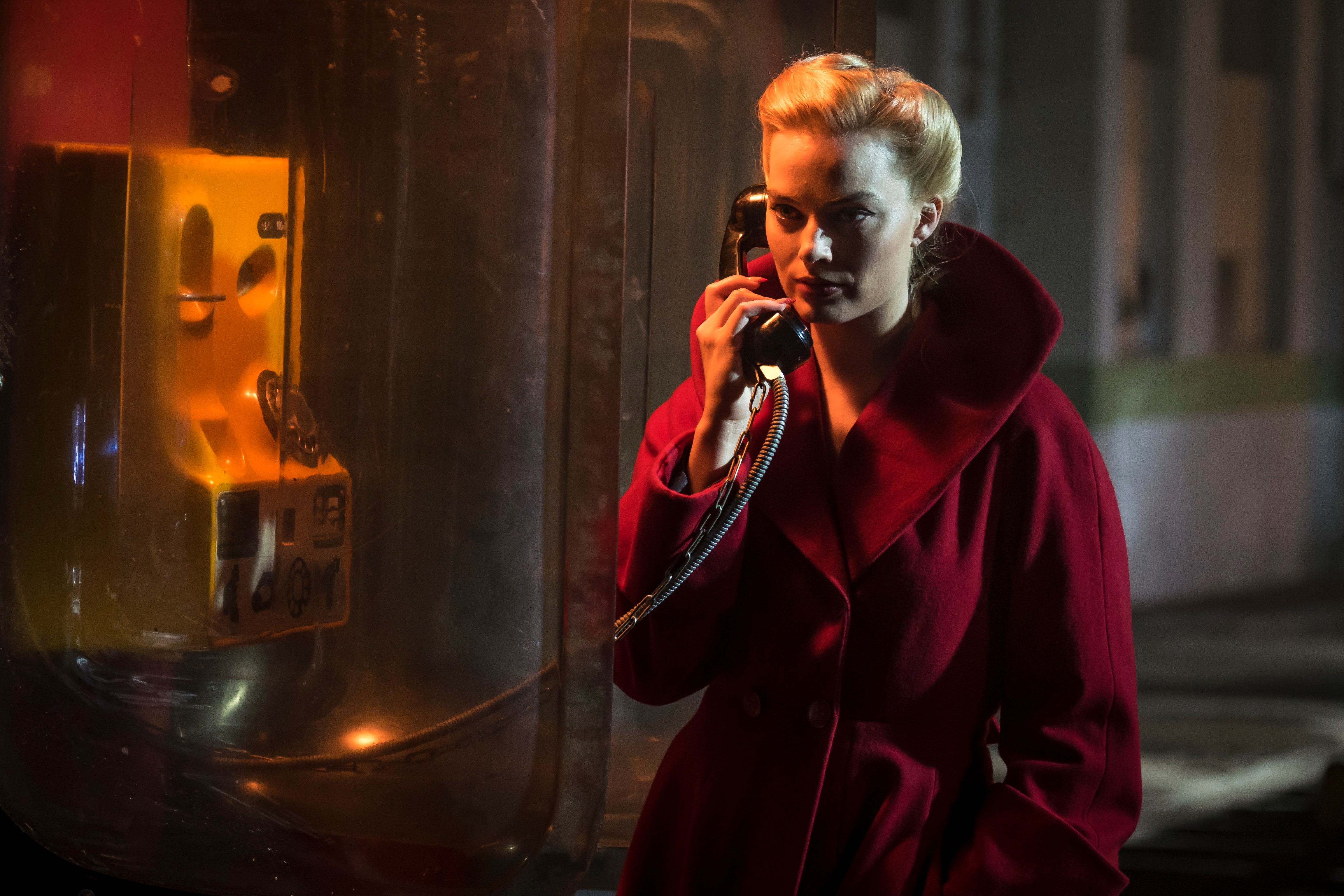 connection, music, one person, wireless technology, technology, 4k, telephone, waist up, 2018 movies, using phone, adult, communication, front view, talking, HD Wallpaper