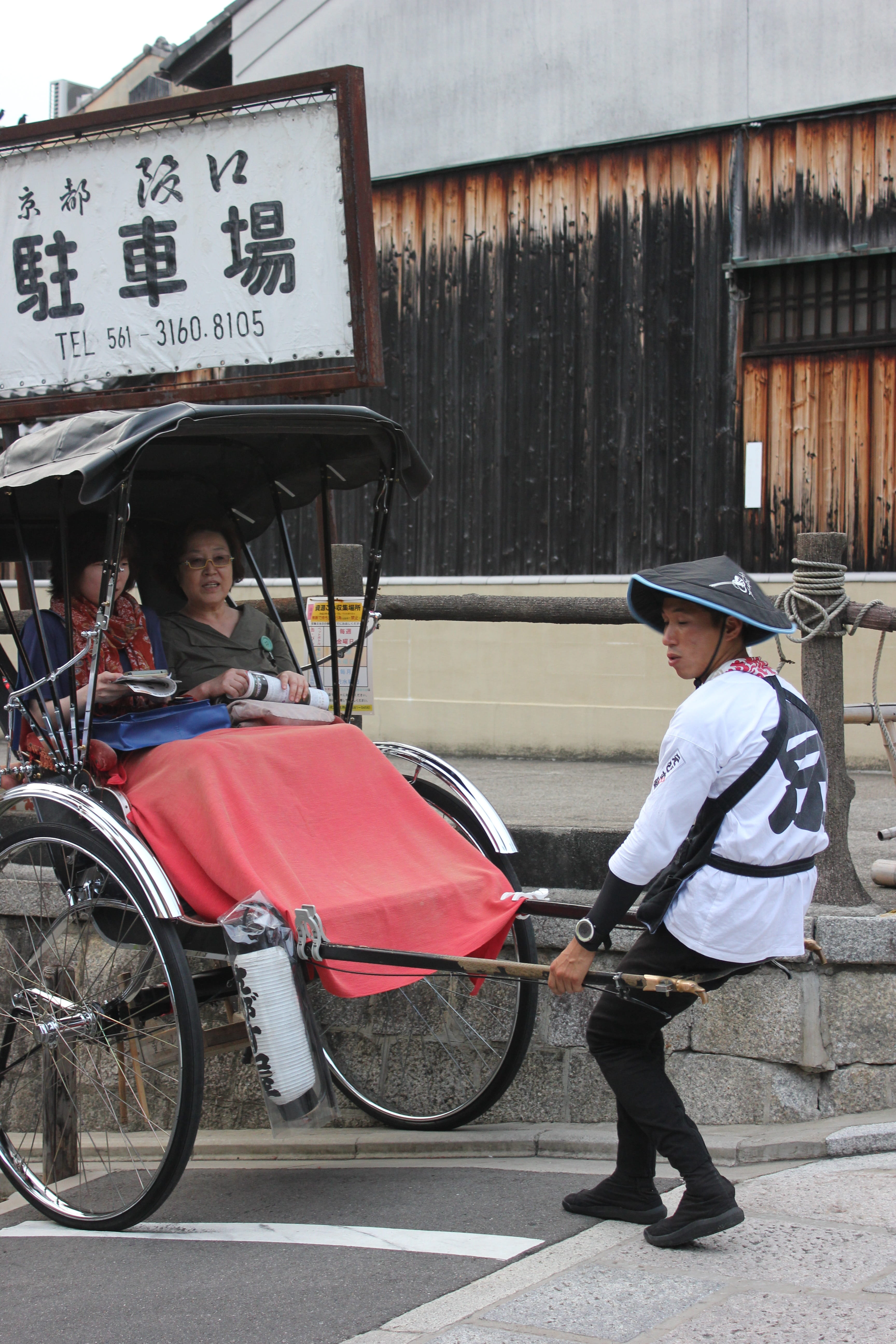 passengers, architecture, text, transportation, rickshaw, pull, people, men, two-wheeler, customer, lifestyles, real people, males, land vehicle, japan, Phone HD Wallpaper