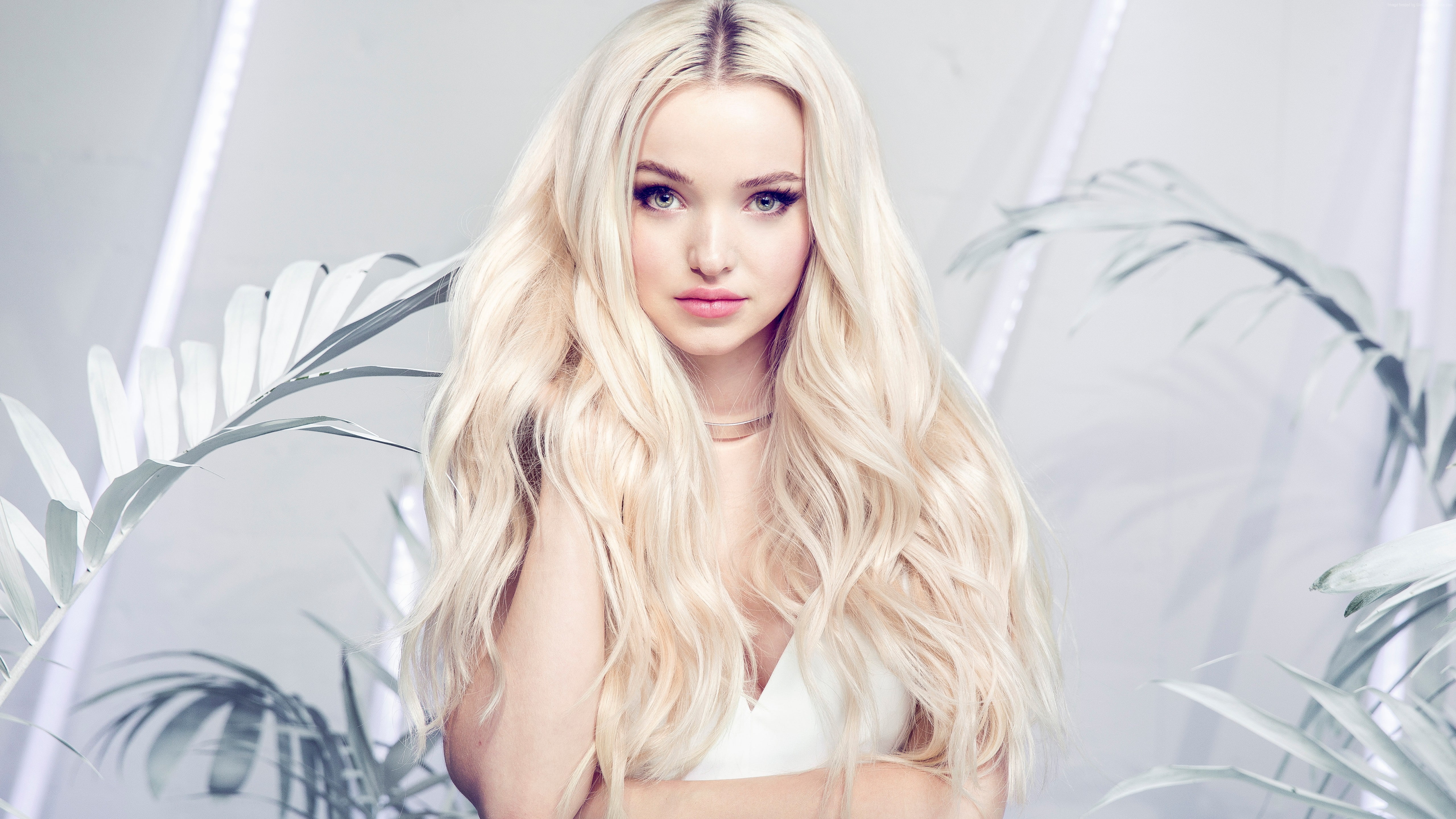 beautiful woman, portrait, lifestyles, dove-cameron-5120x2880-photo-5k-17495, indoors, real people, hairstyle, contemplation, long hair, one person, hair, HD Wallpaper