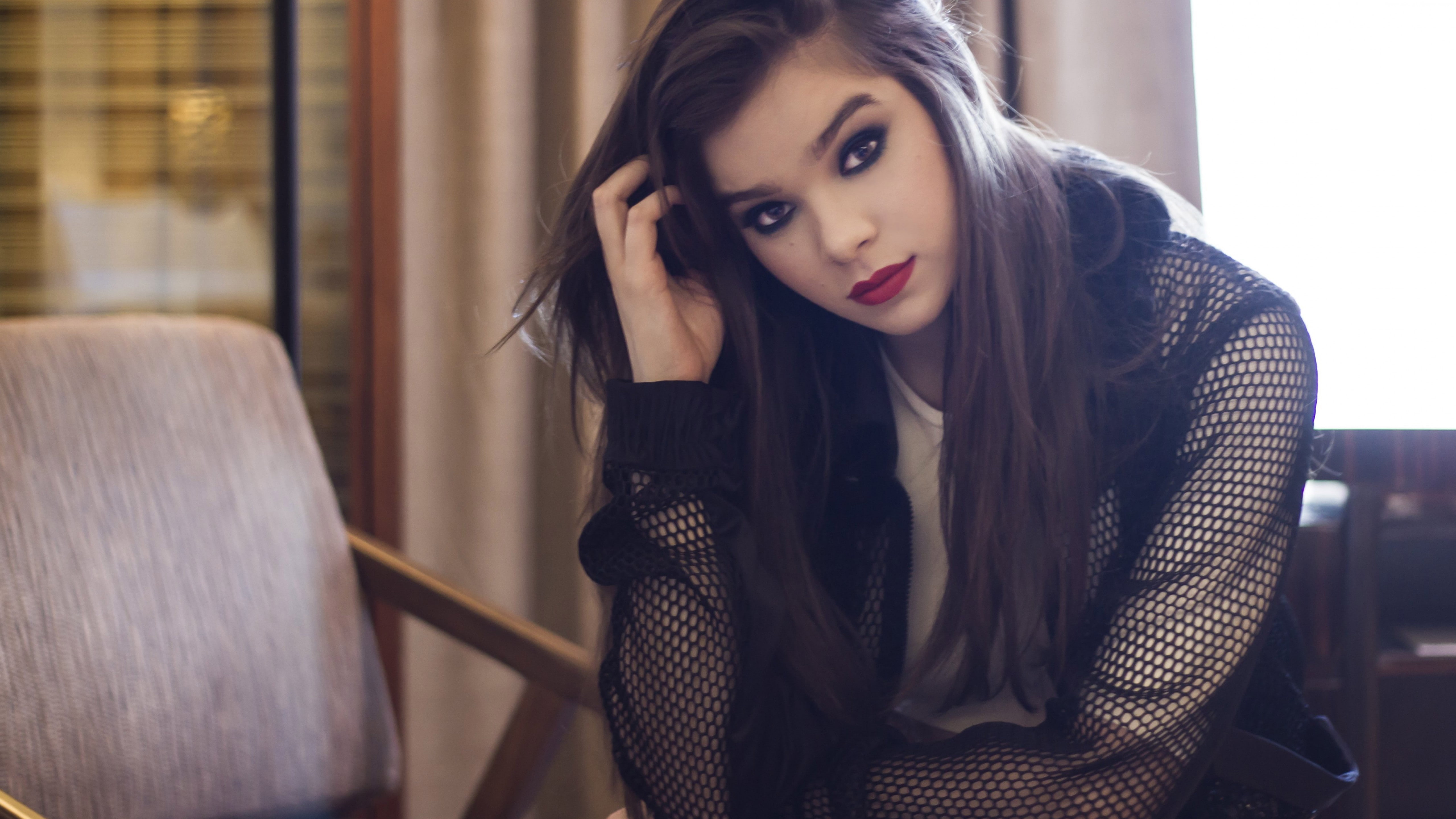 casual clothing, hairstyle, beauty, one person, contemplation, young women, teenager, portrait, women, beautiful woman, young adult, hailee-steinfeld-5120x2880-hot-5k-15645, HD Wallpaper