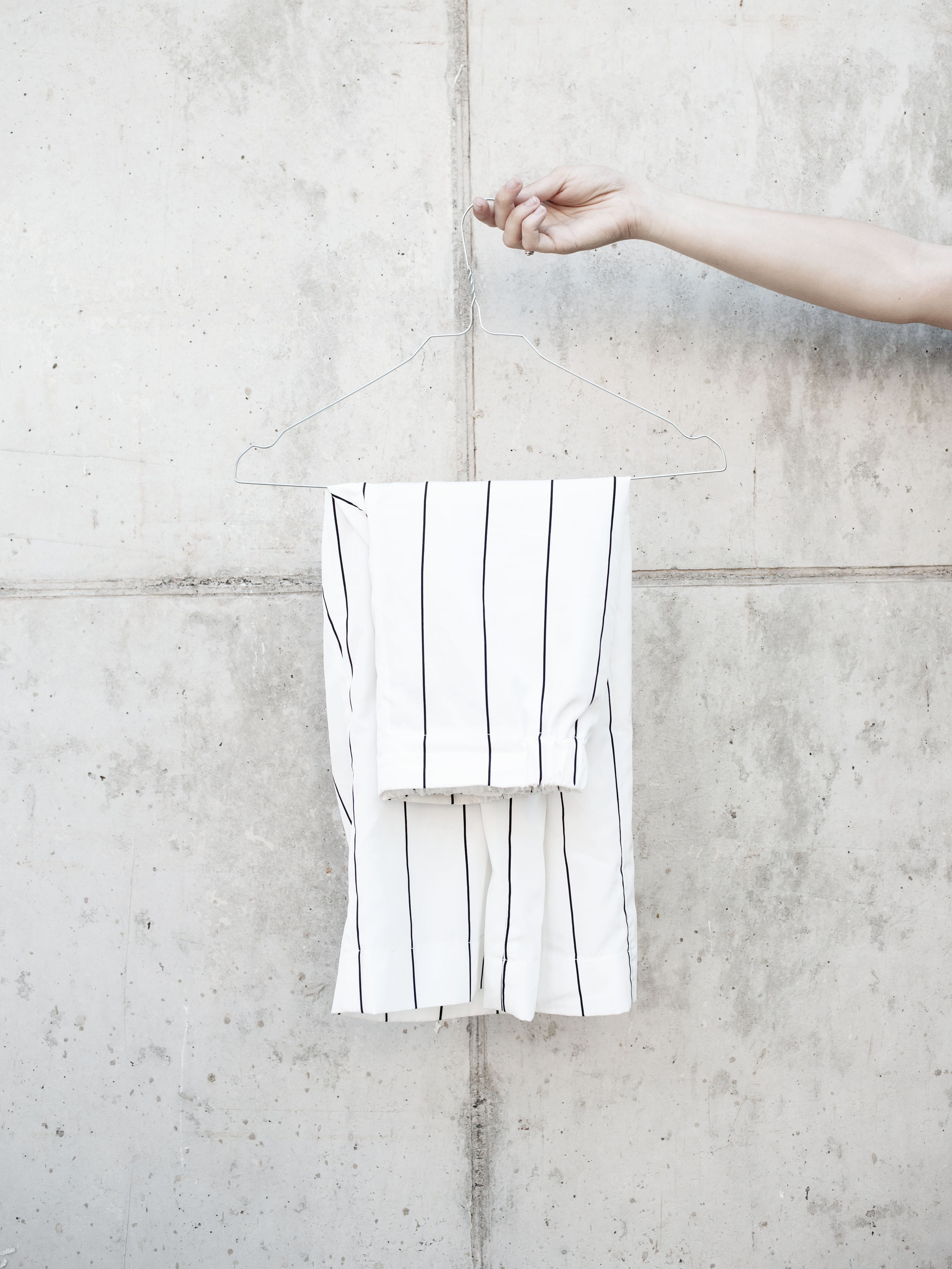 caucasian Ethnicity, culotte, trouser, hanger, white, outdoors, style, architecture, building, holding, wall - Building Feature, backgrounds, person, one Person, Phone HD Wallpaper