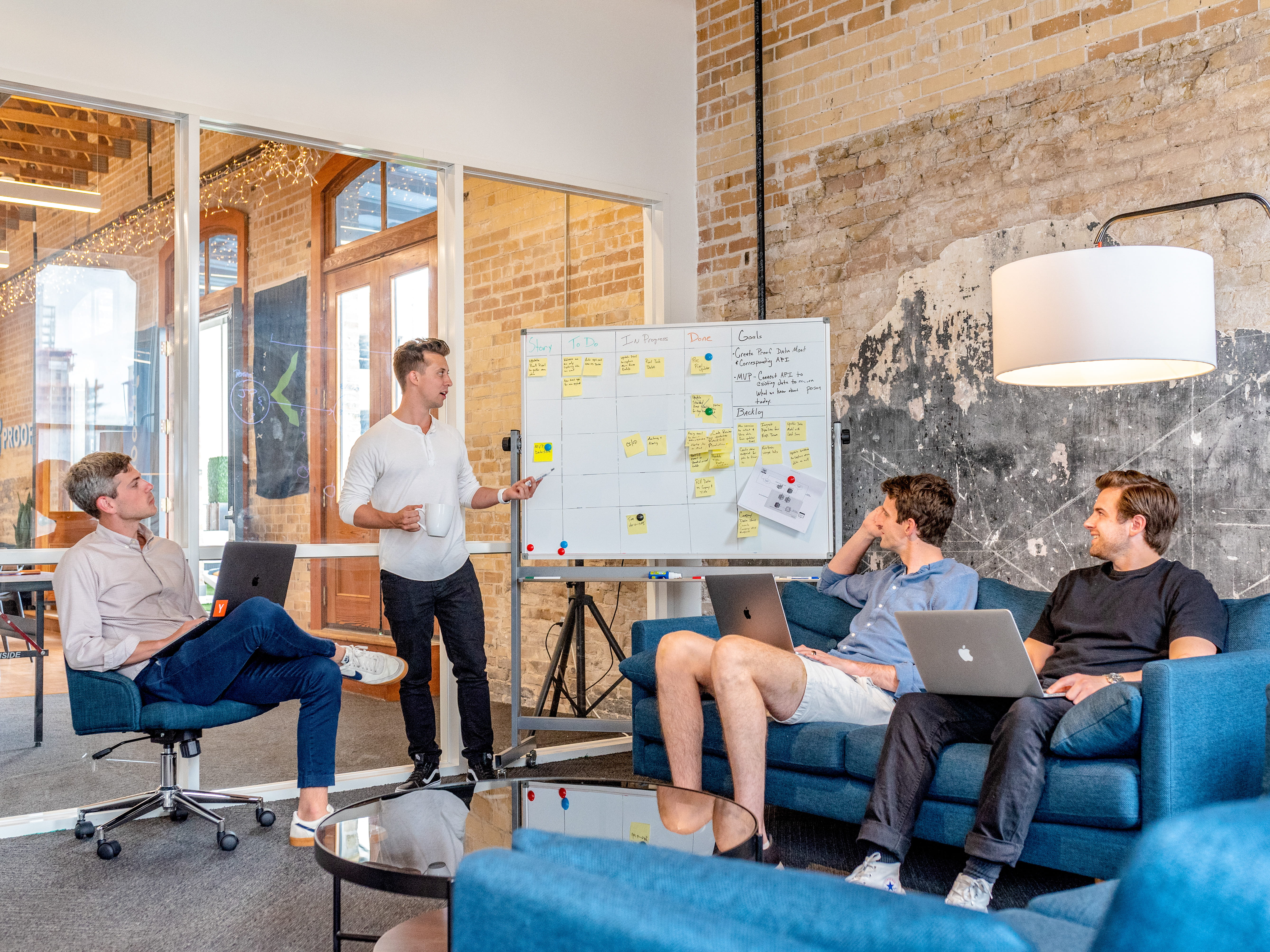 males, 5K, computer, electronics, person, men, teamwork, coworker, shoe, interview, furniture, chair, using laptop, human, apparel, couch, indoors, office, HD Wallpaper