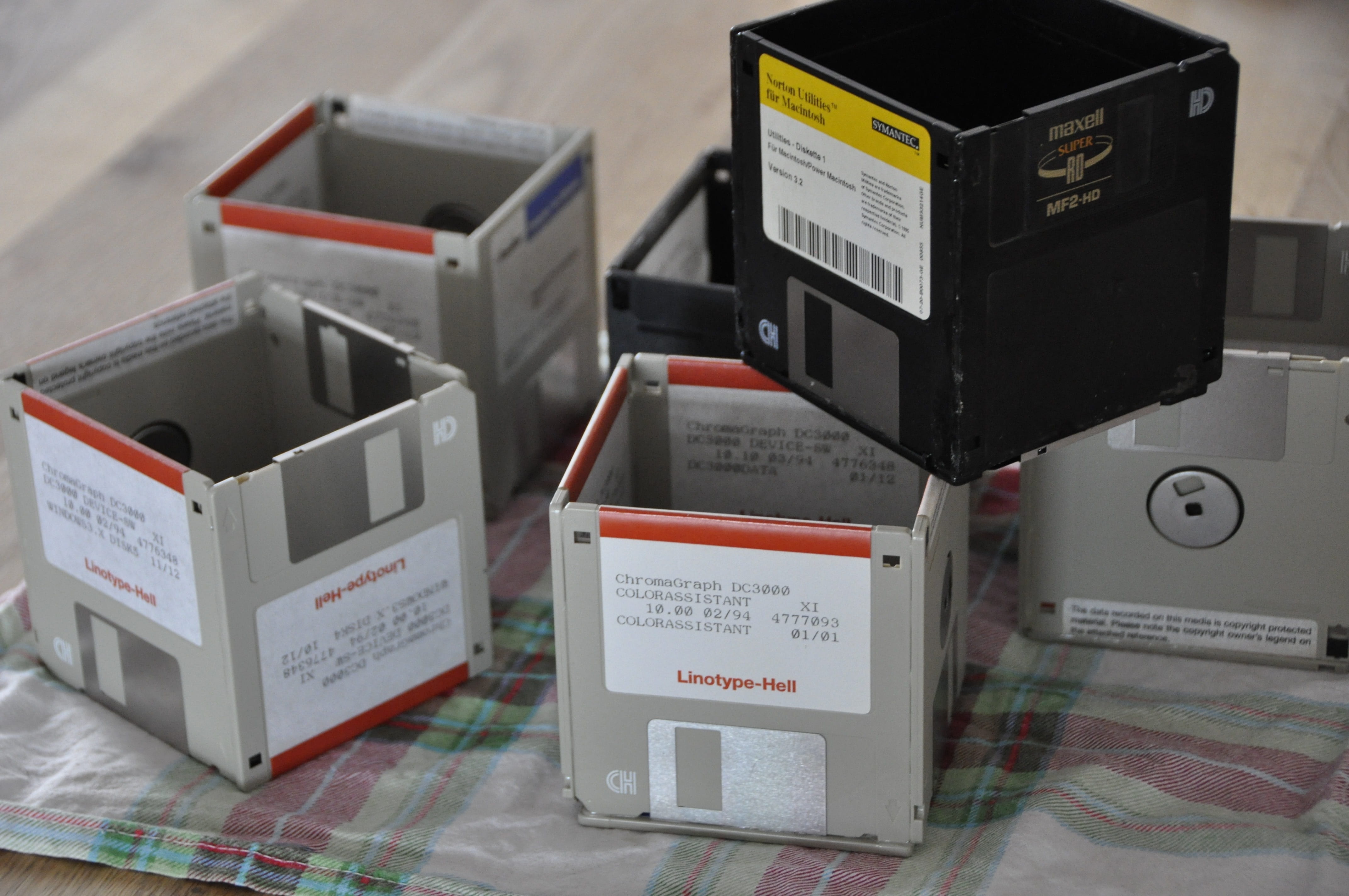 storage room, container, indoors, retail, upcycle, text, large group of objects, technology, box - container, diy, selective focus, industry, equipment, HD Wallpaper