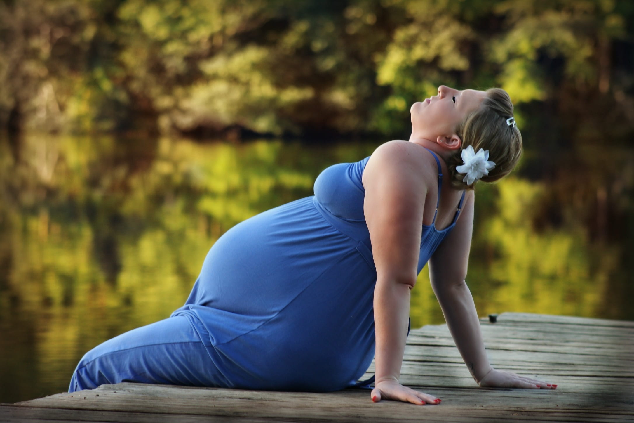 women, sitting, hairstyle, outdoors, blue, day, 1080P, focus, deck, dress, emotion, adult, plant, photography, selective, forest, tree, pregnancy, water, HD Wallpaper