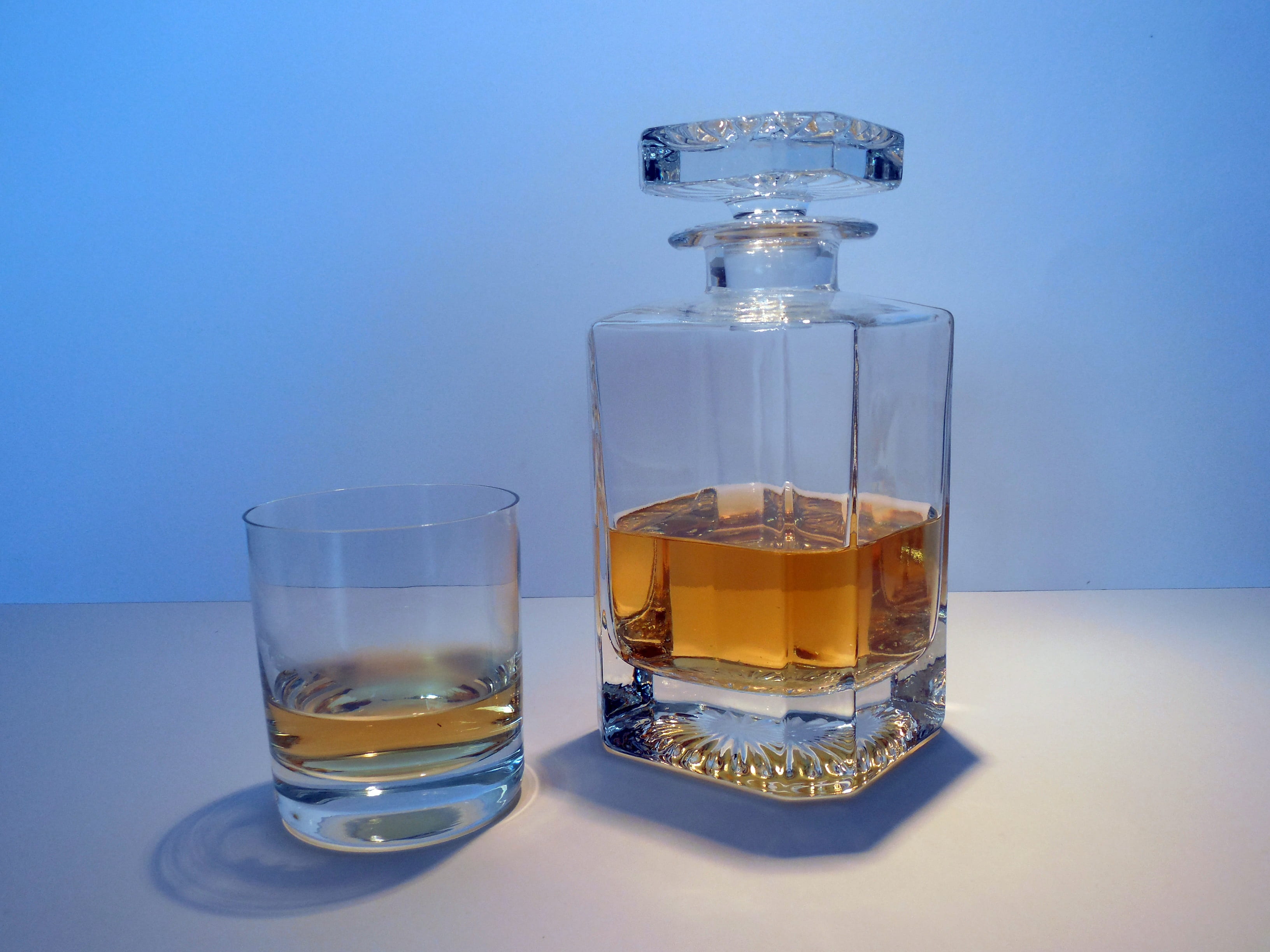 drink, brandy, container, glass, nature, food and drink, close-up, perfume, studio shot, still life, table, clear, decanter, rocks, bar, bourbon, household equipment, HD Wallpaper