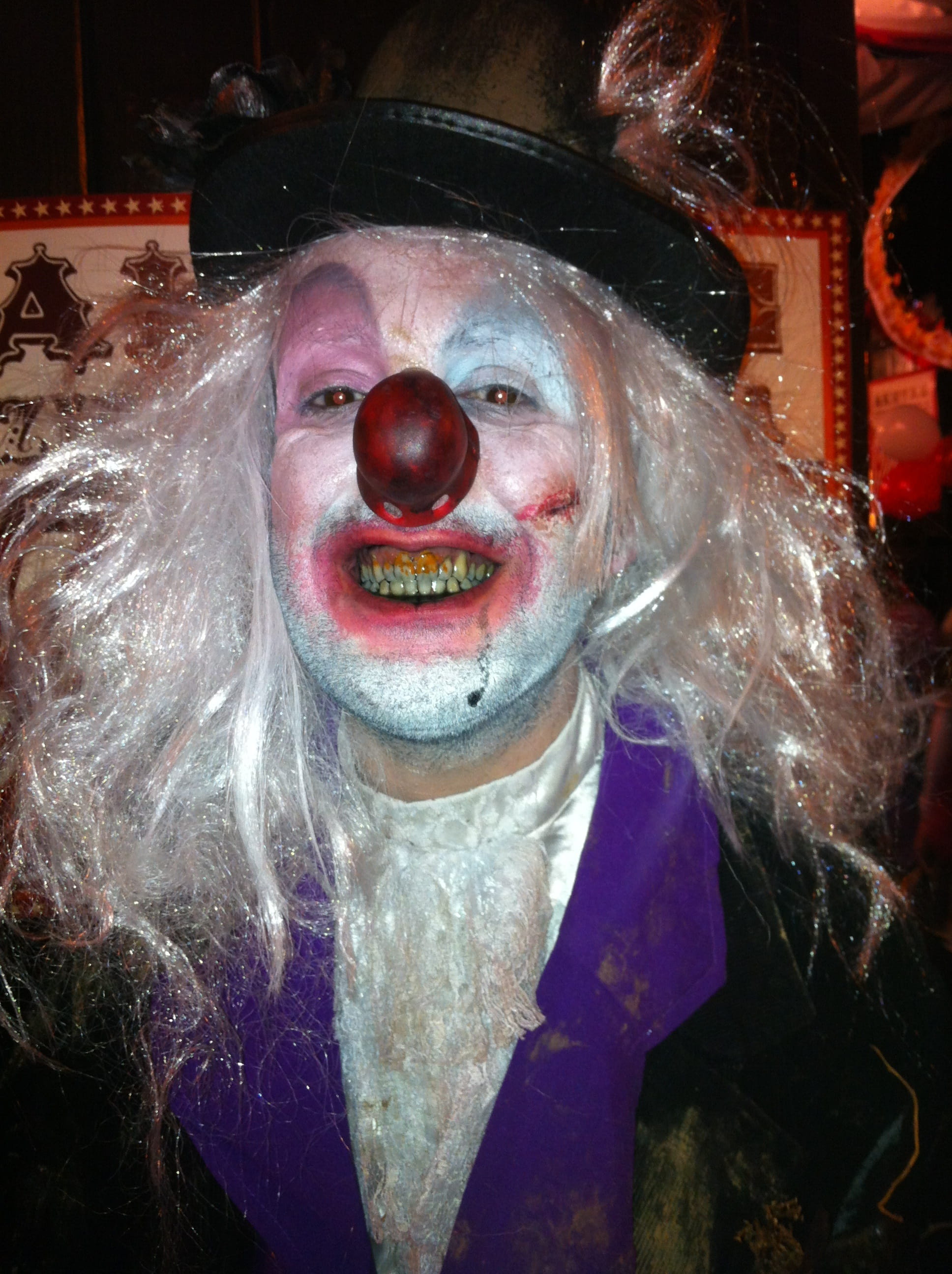 Clown, Carnival, make-up, real people, indoors, horror, emotion, adult, one person, spooky, portrait, front view, bad clown, costume, evil, close-up, 2K, Phone HD Wallpaper
