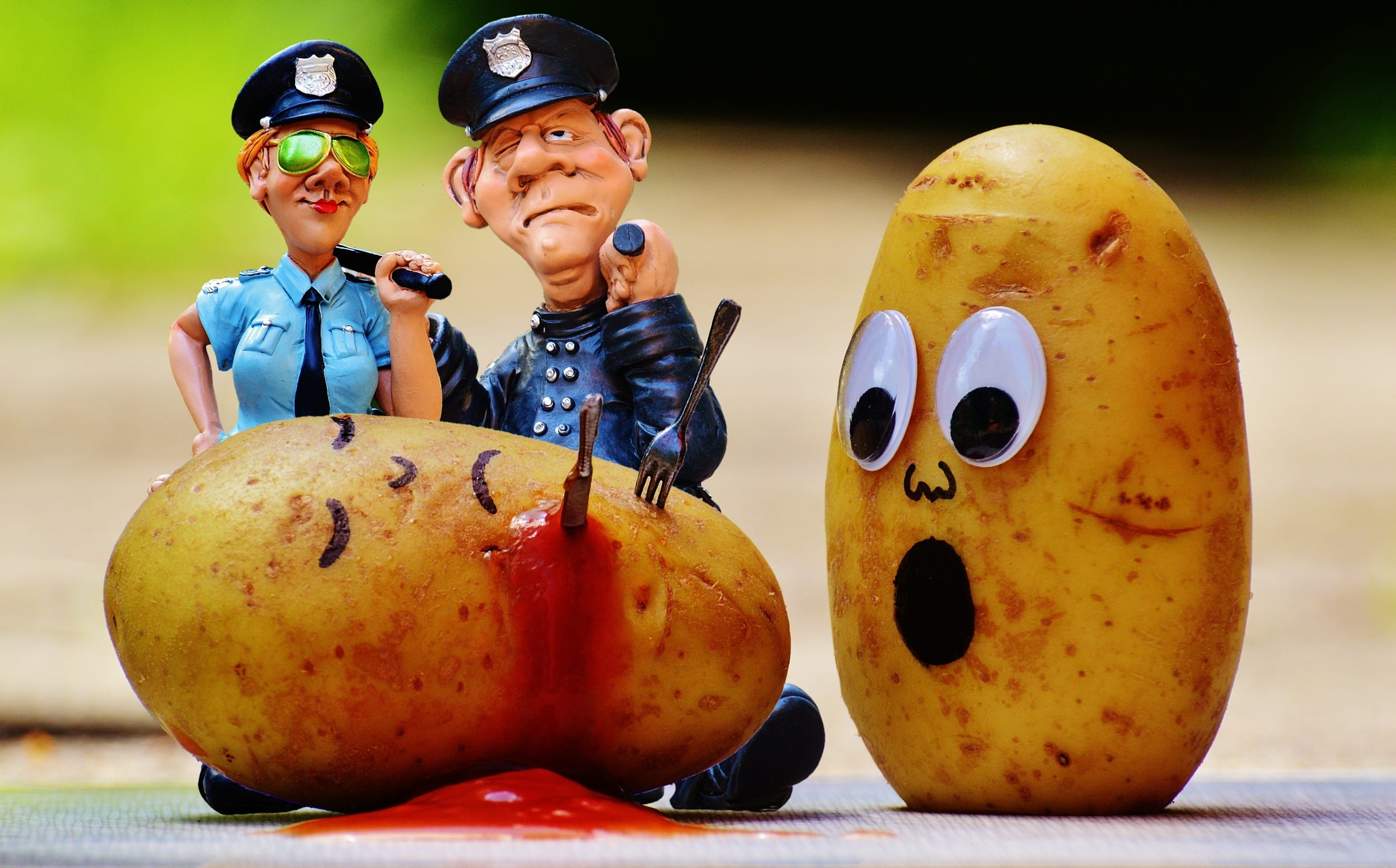 funny, figures, 1080P, blood, two, investigations, happiness, nature, art and craft, police officers, potato murder, adult, cheerful, offspring, fork, HD Wallpaper