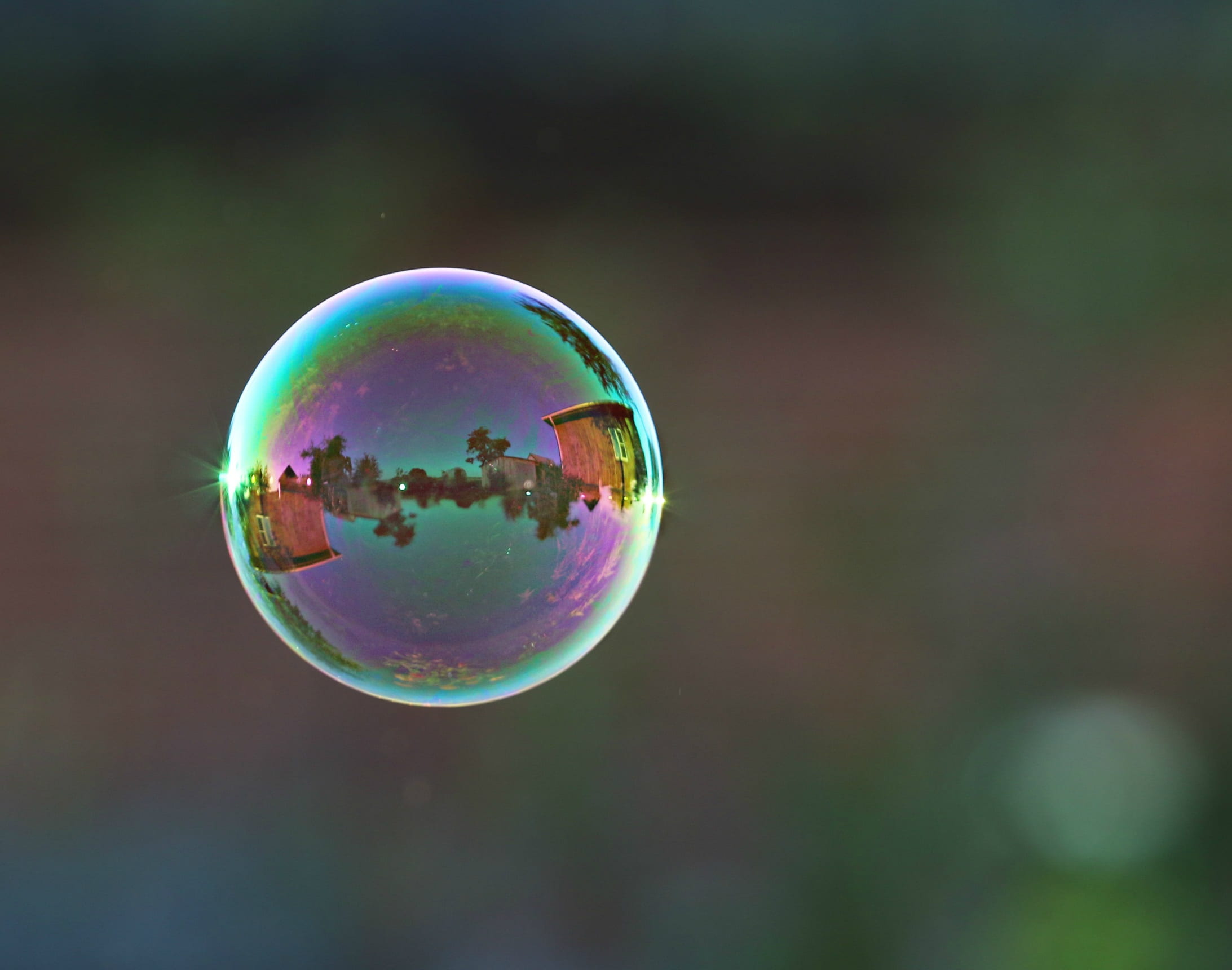 geometric shape, 1080P, day, circle, design, emotions, focus, soap, outdoors, reflection, beauty in nature, fragility, vulnerability, soap sud, shape, HD Wallpaper
