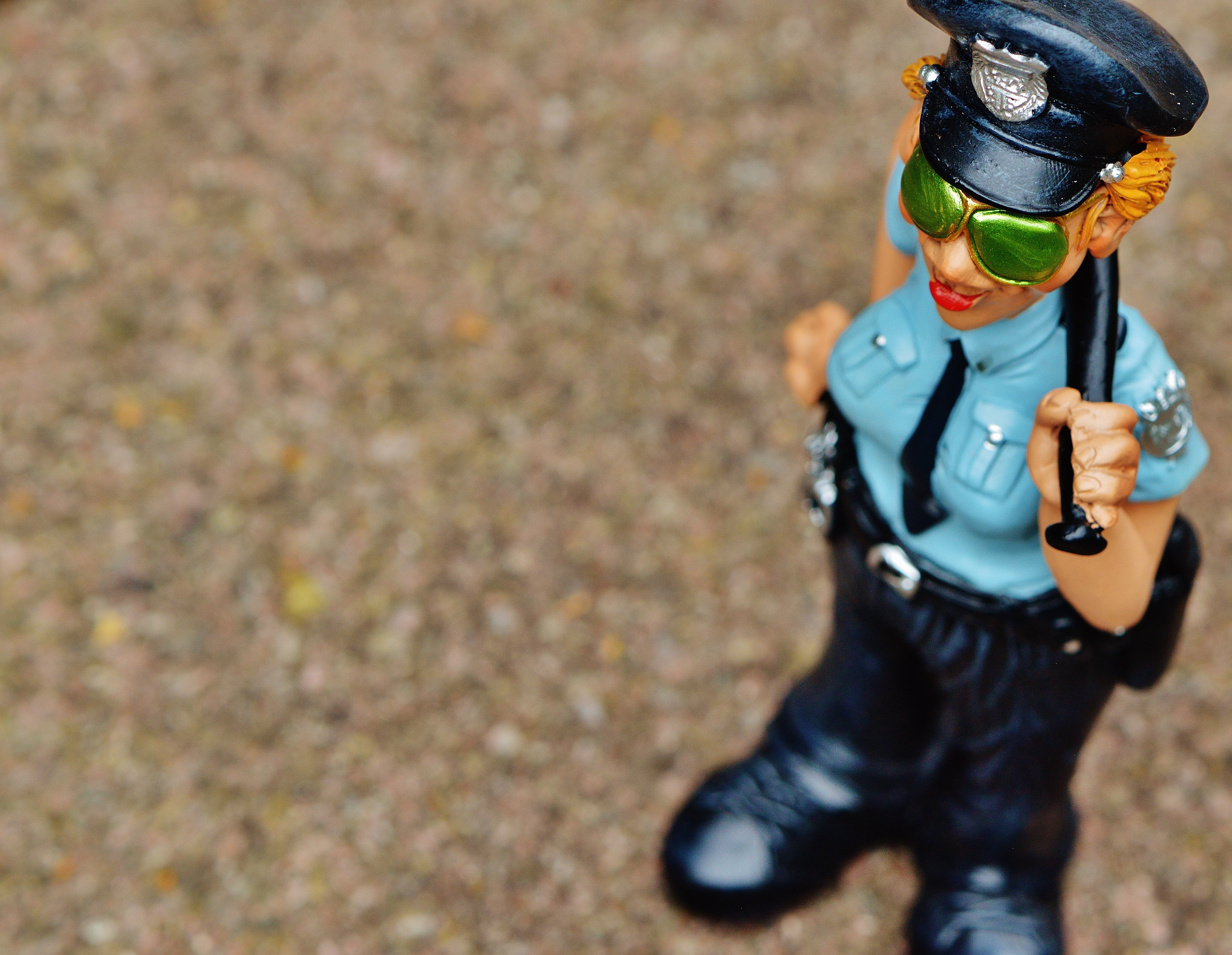 focus on foreground, police, figure, military, policewoman, funny, field, protection, nature, day, front view, standing, outdoors, sport, gun, land, holding, HD Wallpaper