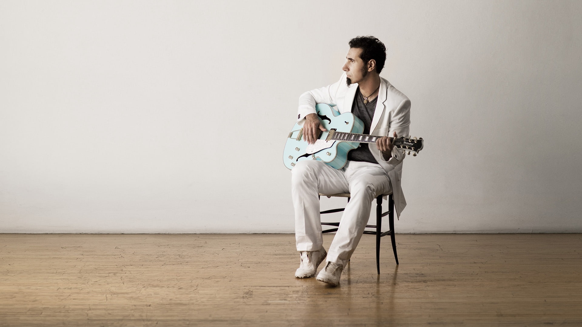 room, serj tankian, 1080P, guitar, chair, beard, HD Wallpaper