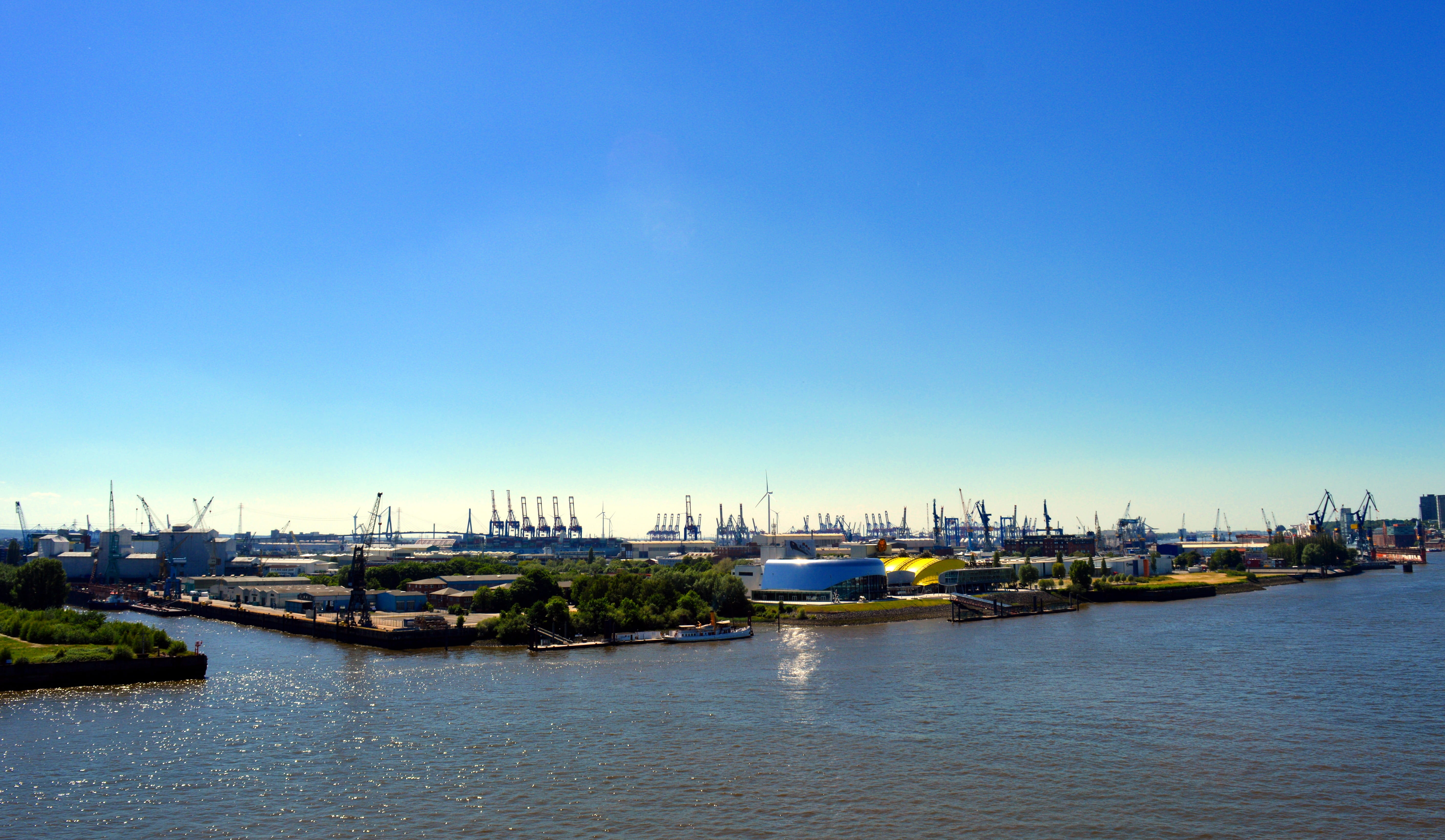 crane, building exterior, architecture, reflection, sky, daytime, cranes, hamburg port, copy space, outdoors, germany, moored, harbor, water, river, dock, HD Wallpaper