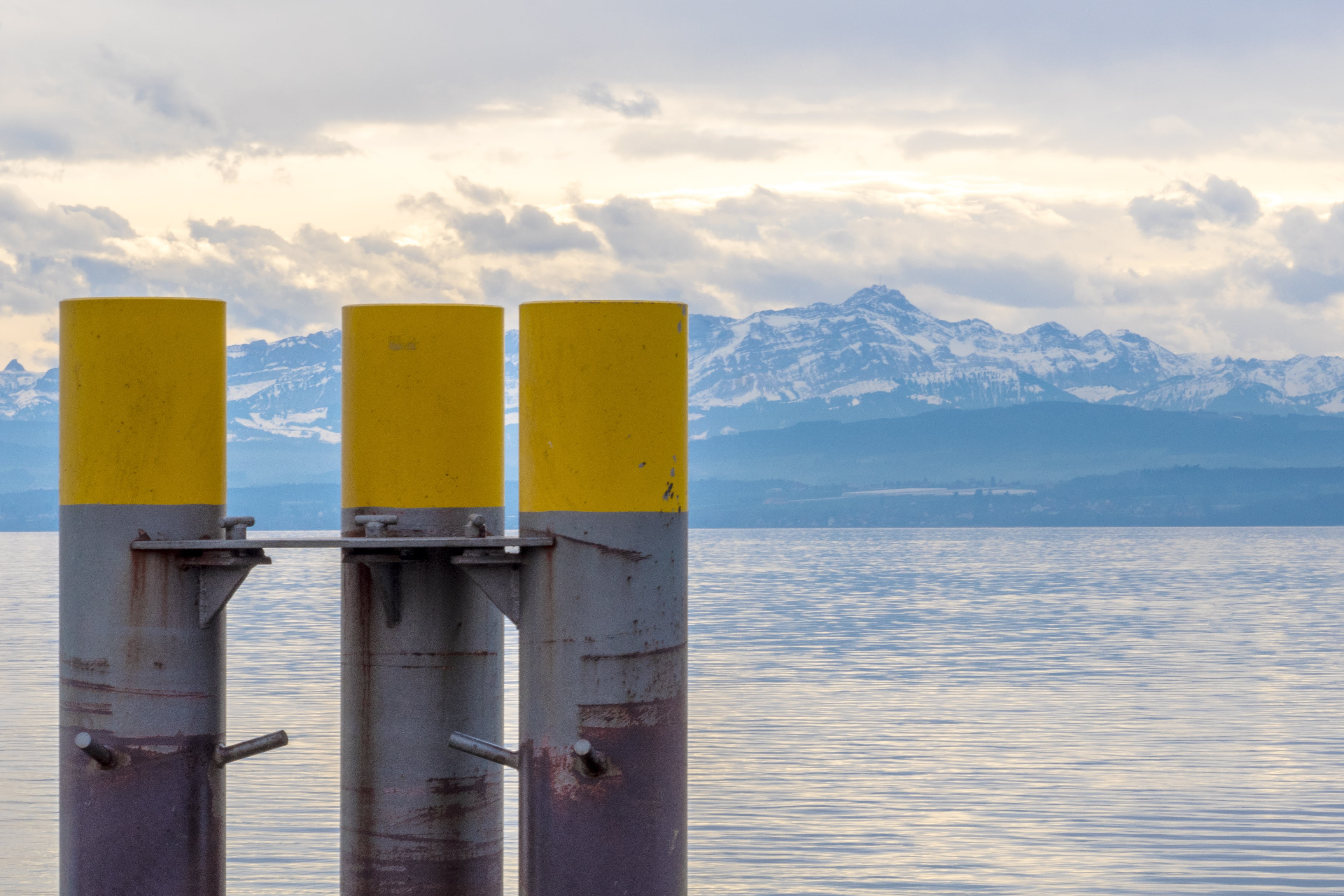 rest, mood, scenics - nature, non-urban scene, nature, investors, blue, water, boardwalk, mountain view, hairdryer, mountains, weather, constance beach, HD Wallpaper
