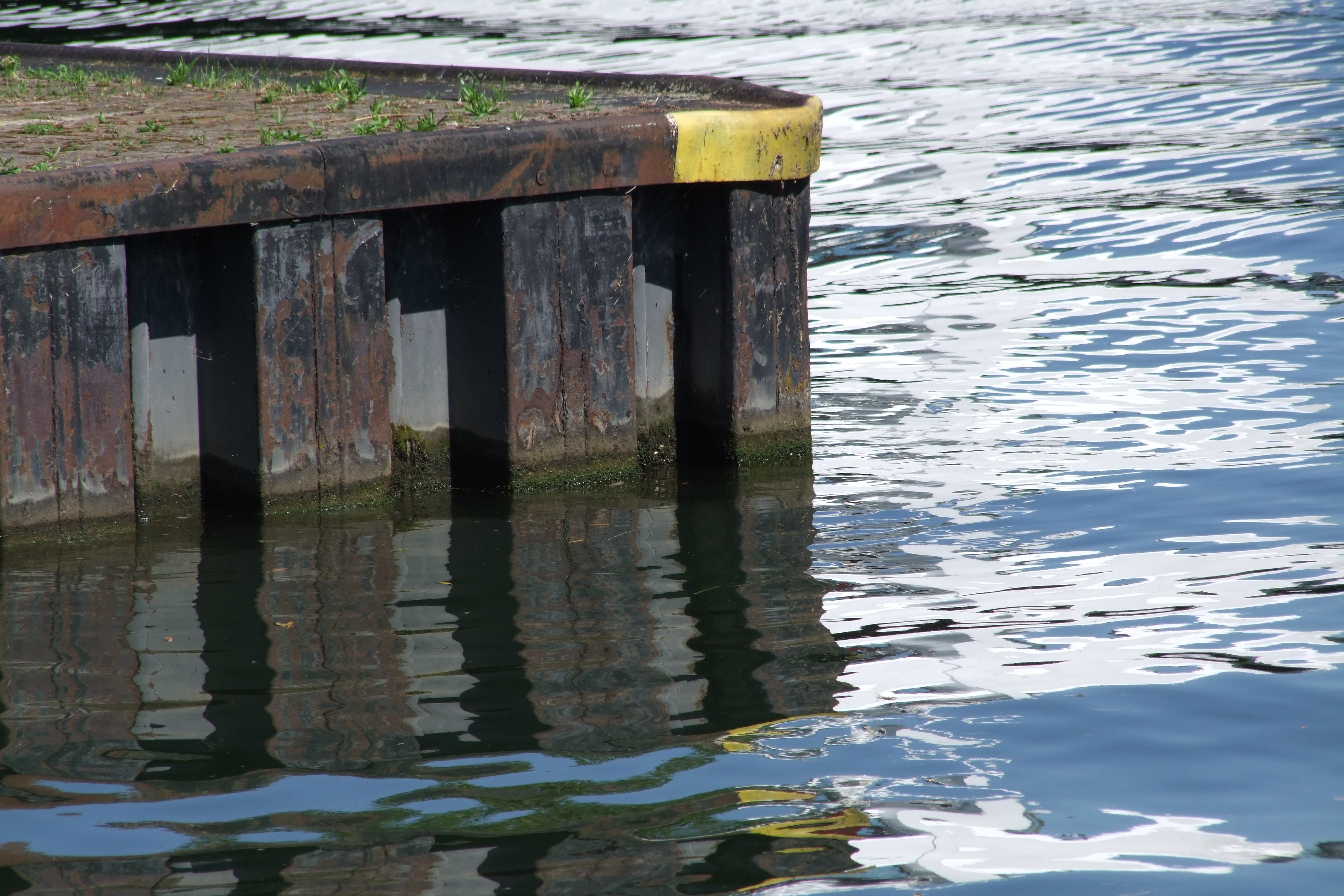 abandoned, architecture, 4K, day, obsolete, water, tranquil scene, beauty in nature, wooden post, wood - material, investors, outdoors, seaweed, damaged, HD Wallpaper