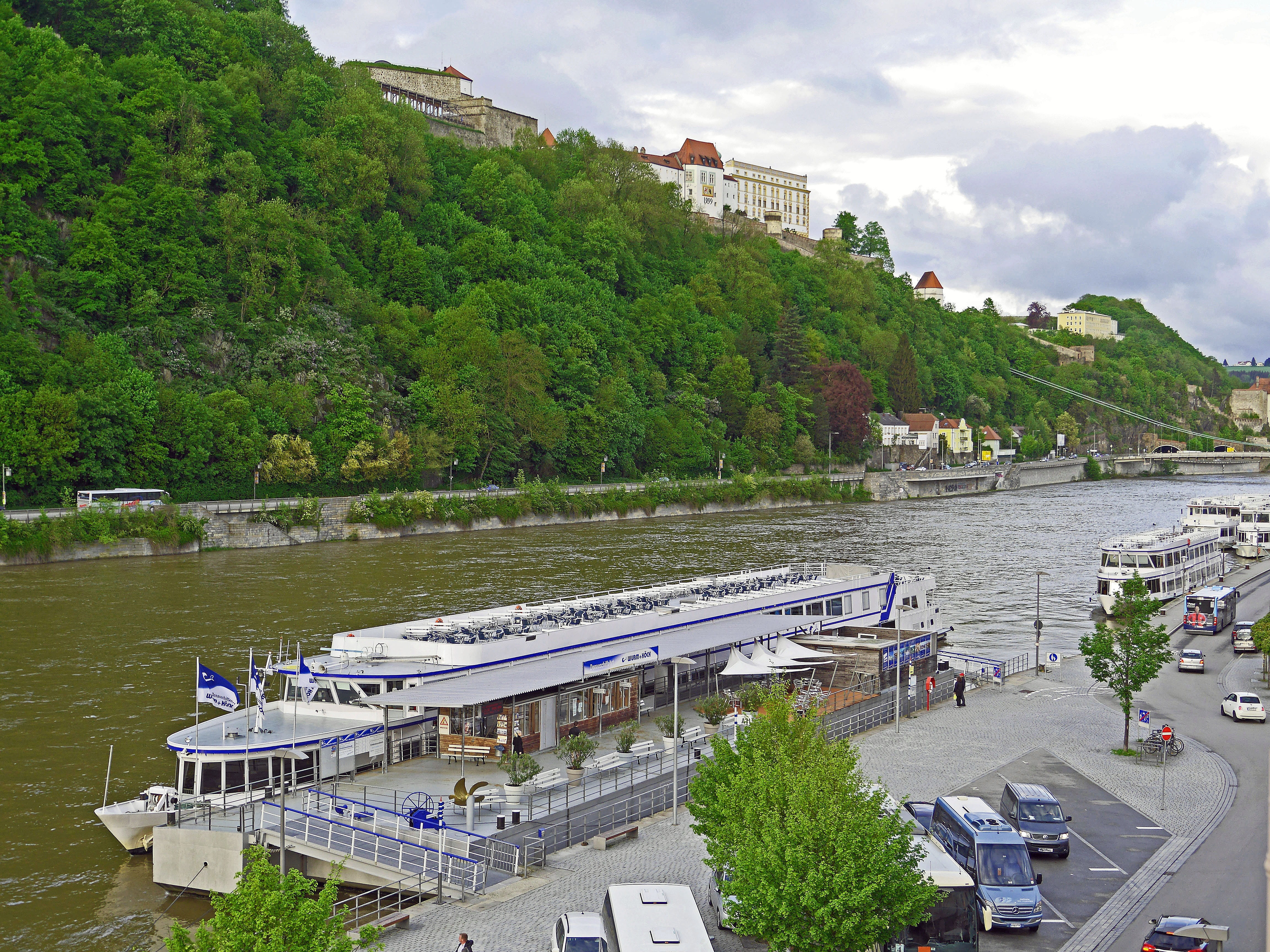 nature, bavaria, fortress, bank of the danube, incidental people, Passau, Danube, castle, passenger ships, 4K, Investors, niederbayern, building exterior, HD Wallpaper