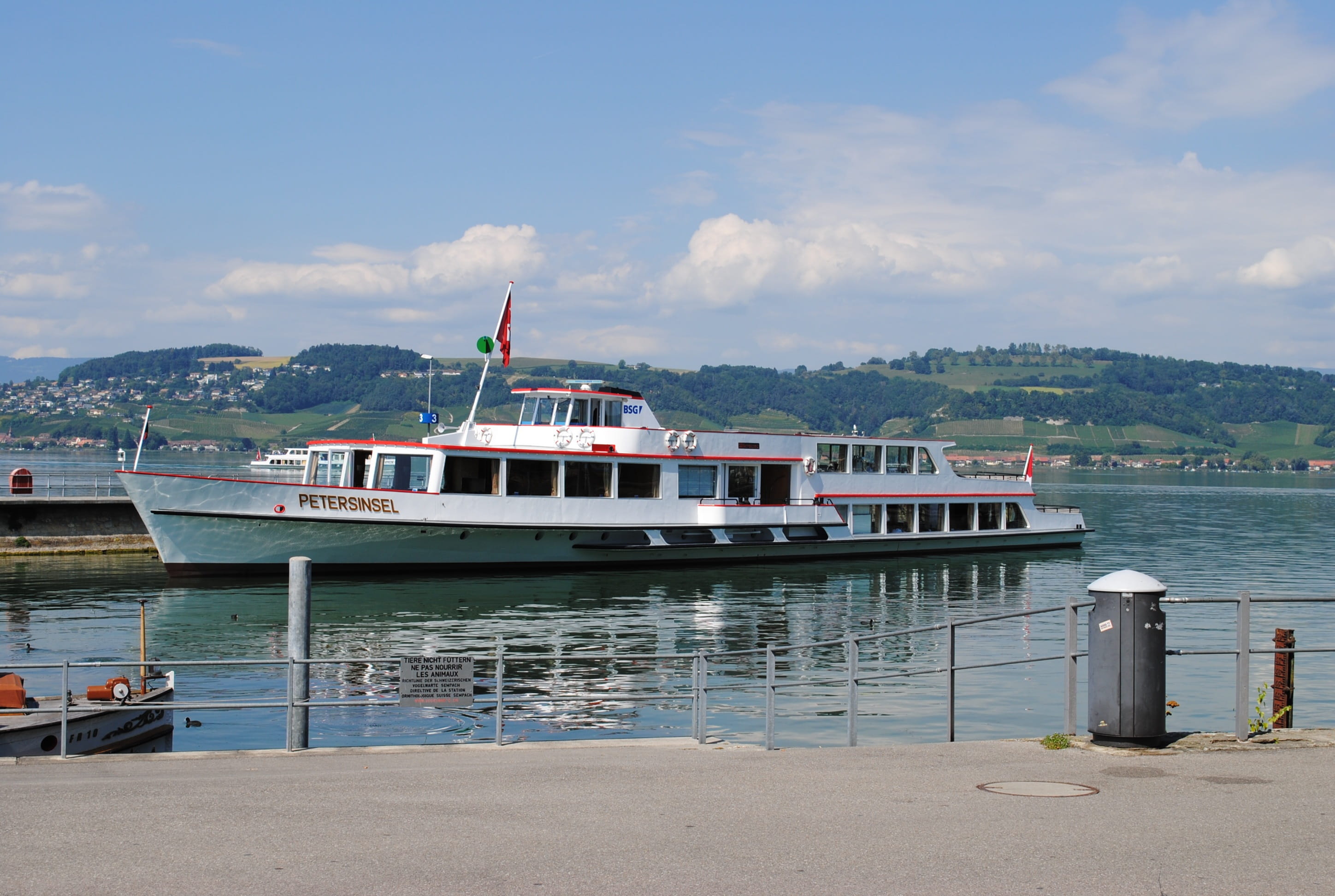 transportation, architecture, mode of transportation, powerboat, Ship, on the go, steamboat, landscape, port, walk, more, beach, flag, built structure, HD Wallpaper
