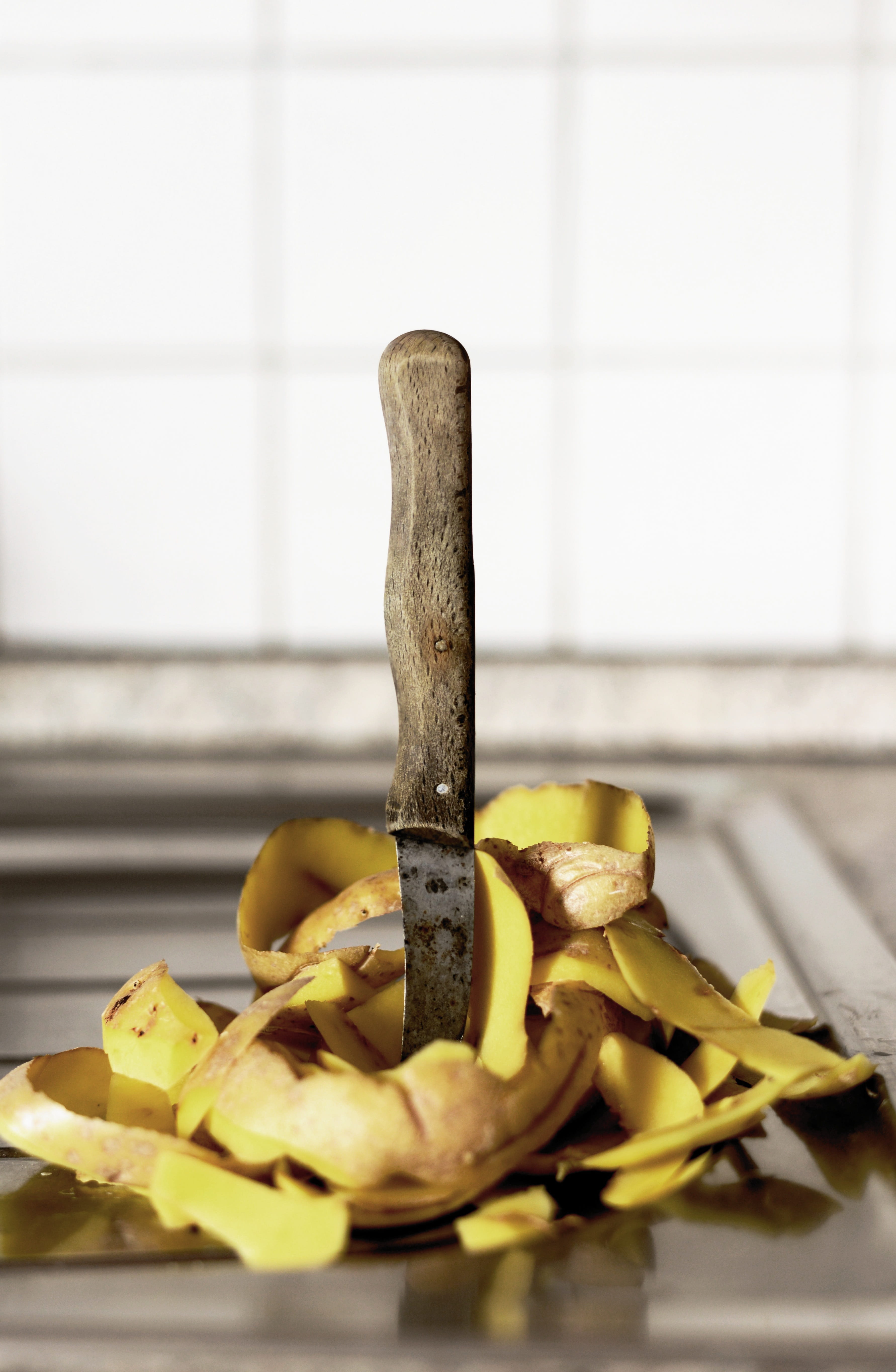 banana, close-up, wood - material, kitchen waste, table, eat, 5K, indoors, selective focus, no people, garbage, shell, healthy eating, snack, banana peel, Phone HD Wallpaper
