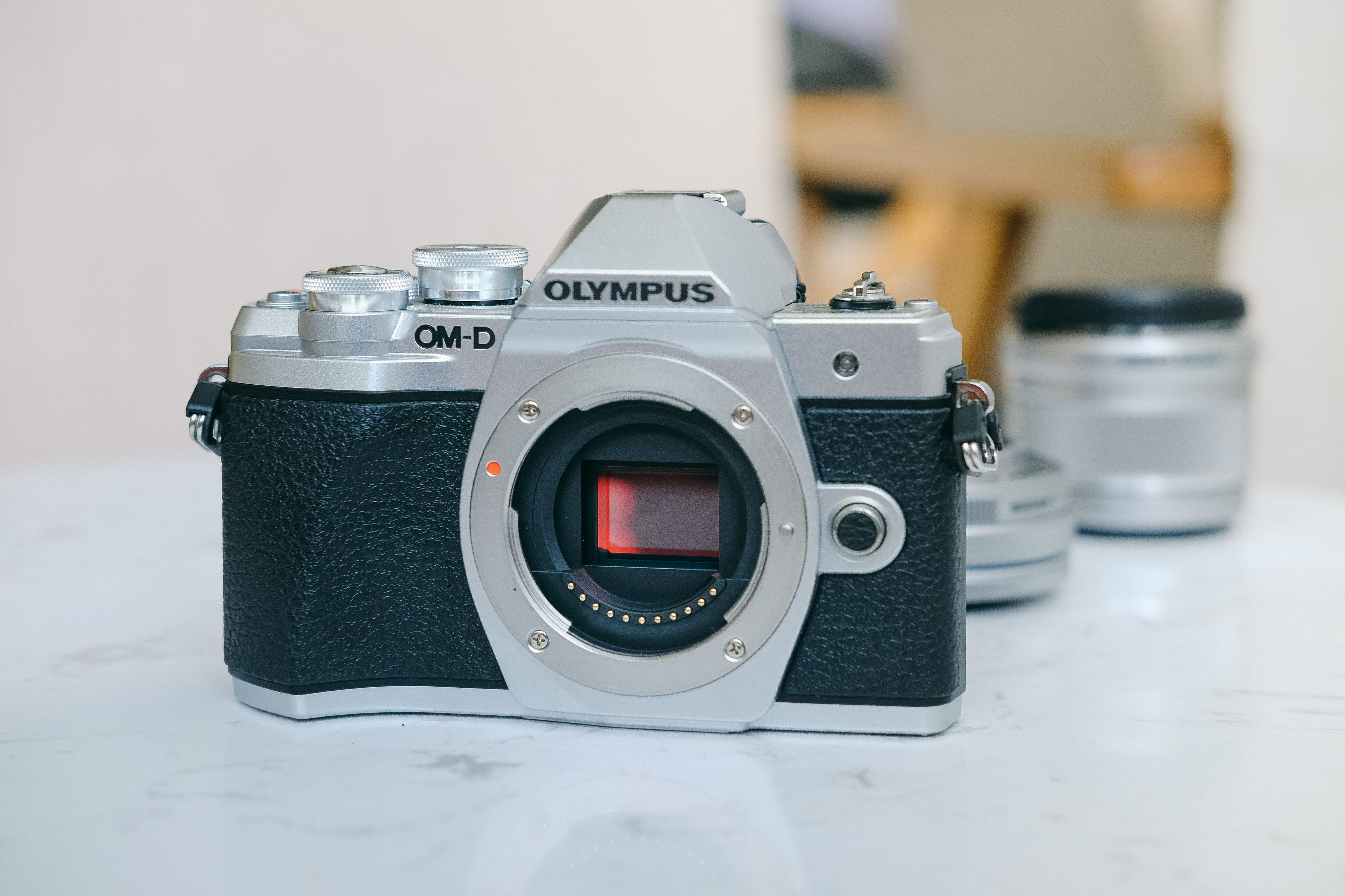 4K, still life, machine, slr camera, focus on foreground, wood, technology, grey, retro styled, close-up, lens cap, shelf, pc, black color, video camera, HD Wallpaper