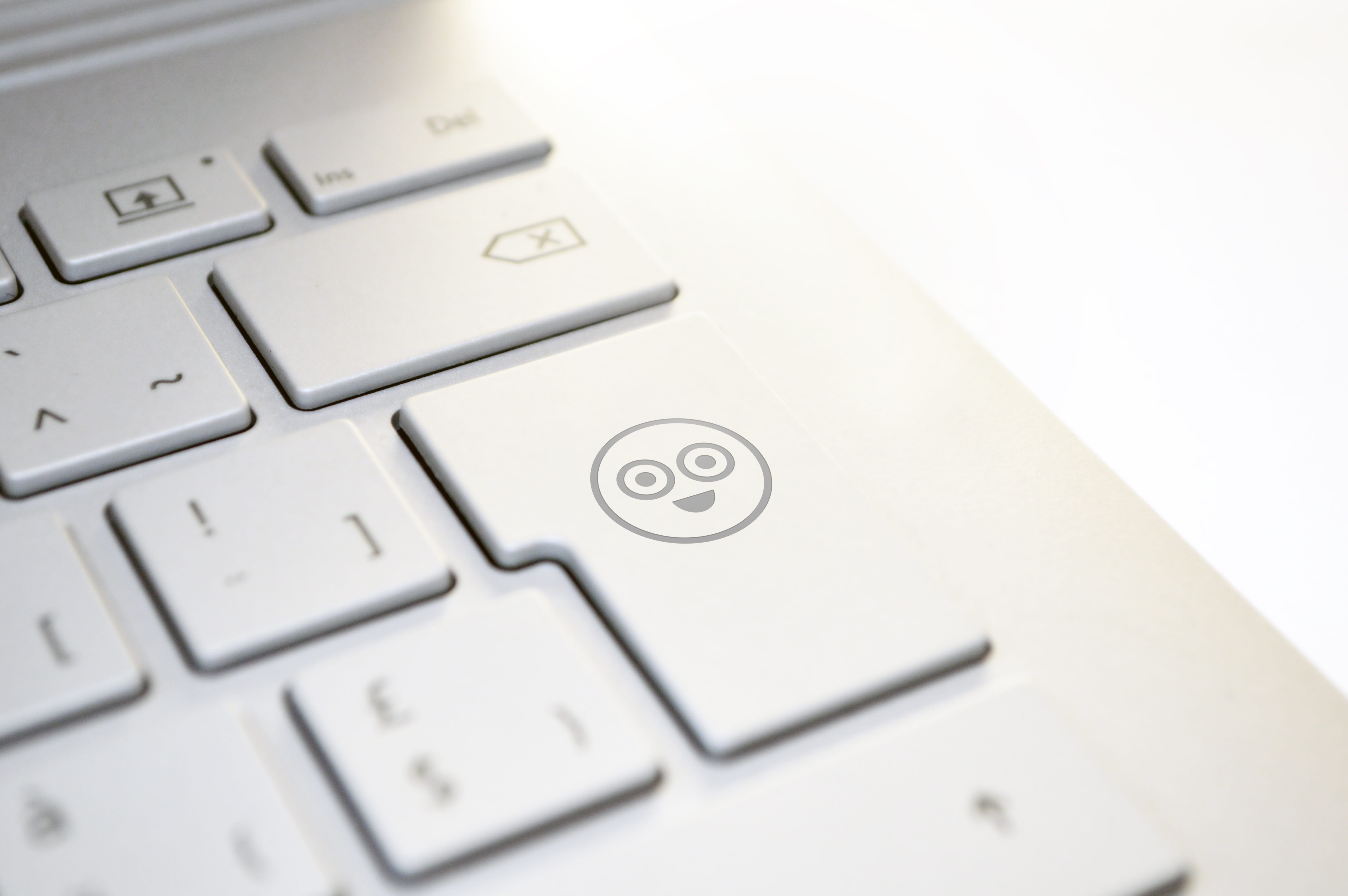 cute, technology, connection, push button, yes, internet, global communications, white color, studio shot, communication, expression, no people, write a review, HD Wallpaper