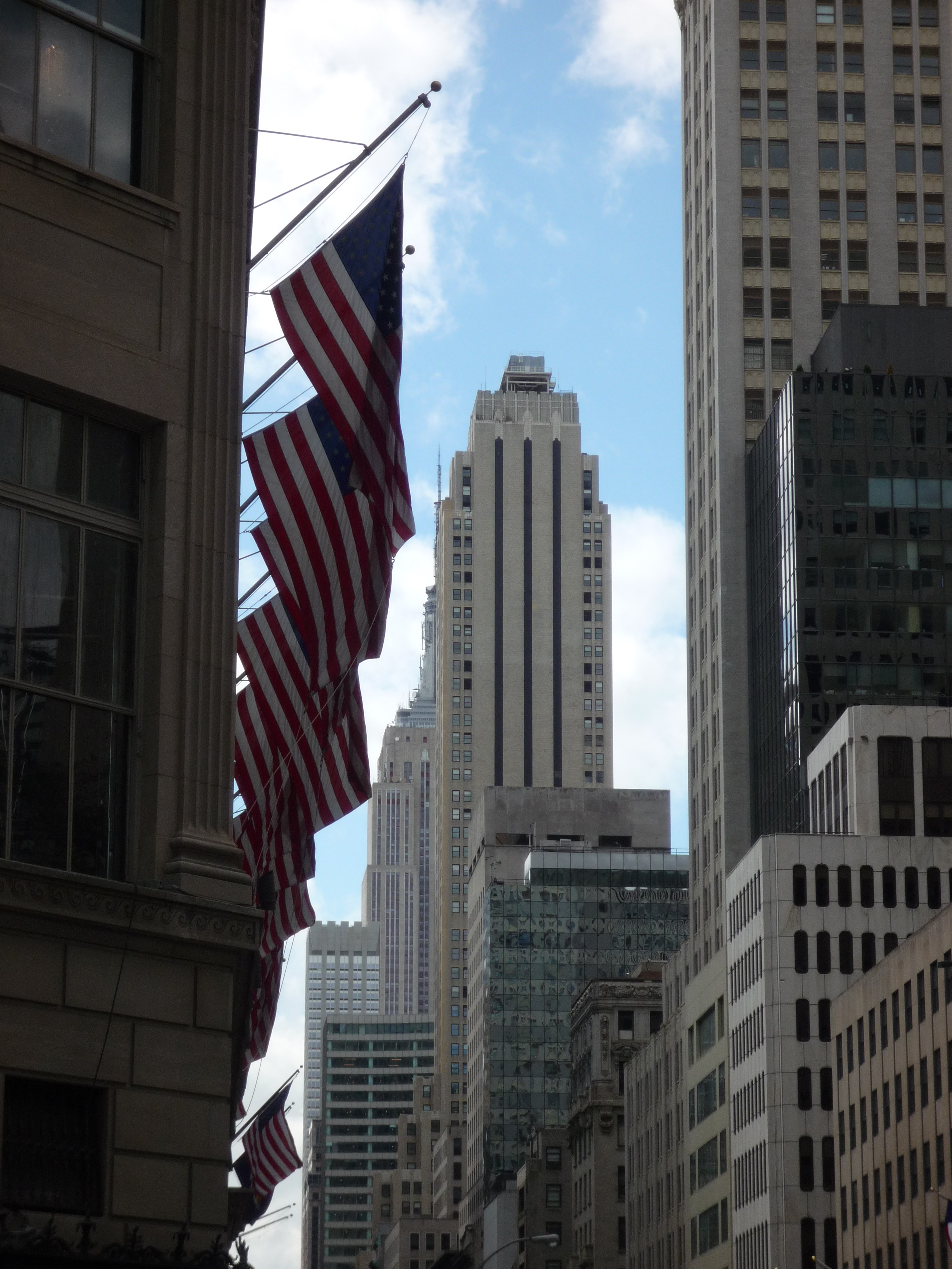 no people, new york city, building, emotion, skyscraper, nyc, building exterior, low angle view, sky, built structure, pride, freedom, usa, architecture, Phone HD Wallpaper