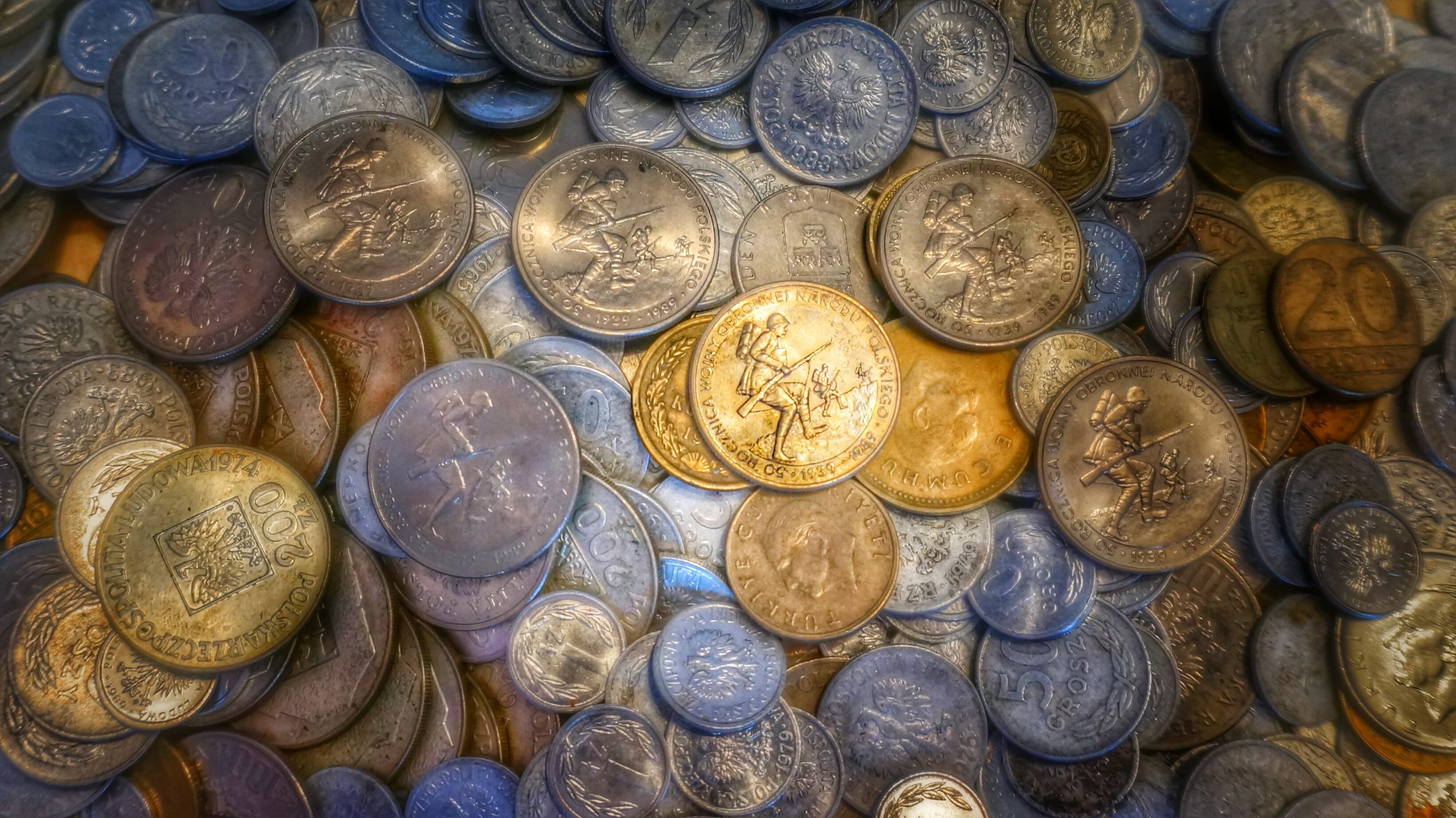 2K, abundance, zloty, schatz, day, collection, currency, arrangement, geld, coins, indoors, bronze, wealth, treasure, pile, shape, no people, circle, close-up, HD Wallpaper