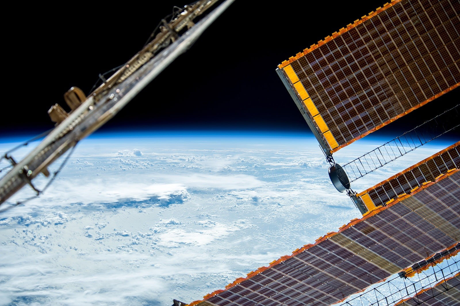 snow, environment, sky, outdoors, no people, winter, travel, planet earth, solar panel, space, 720P, space station, cold temperature, satellite, city, HD Wallpaper