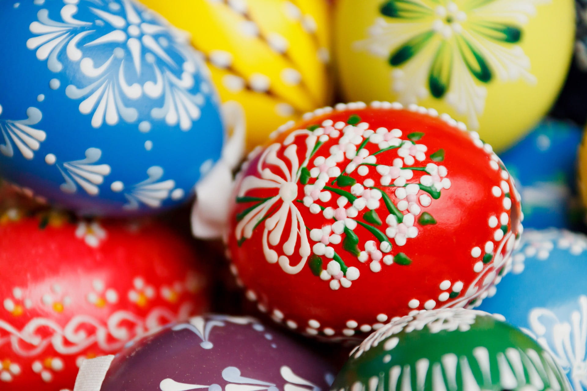 decorated, medium group of objects, focus on foreground, 1080P, colorful, ornament, celebration event, food, easter, white, floral, holiday, red, colored, HD Wallpaper