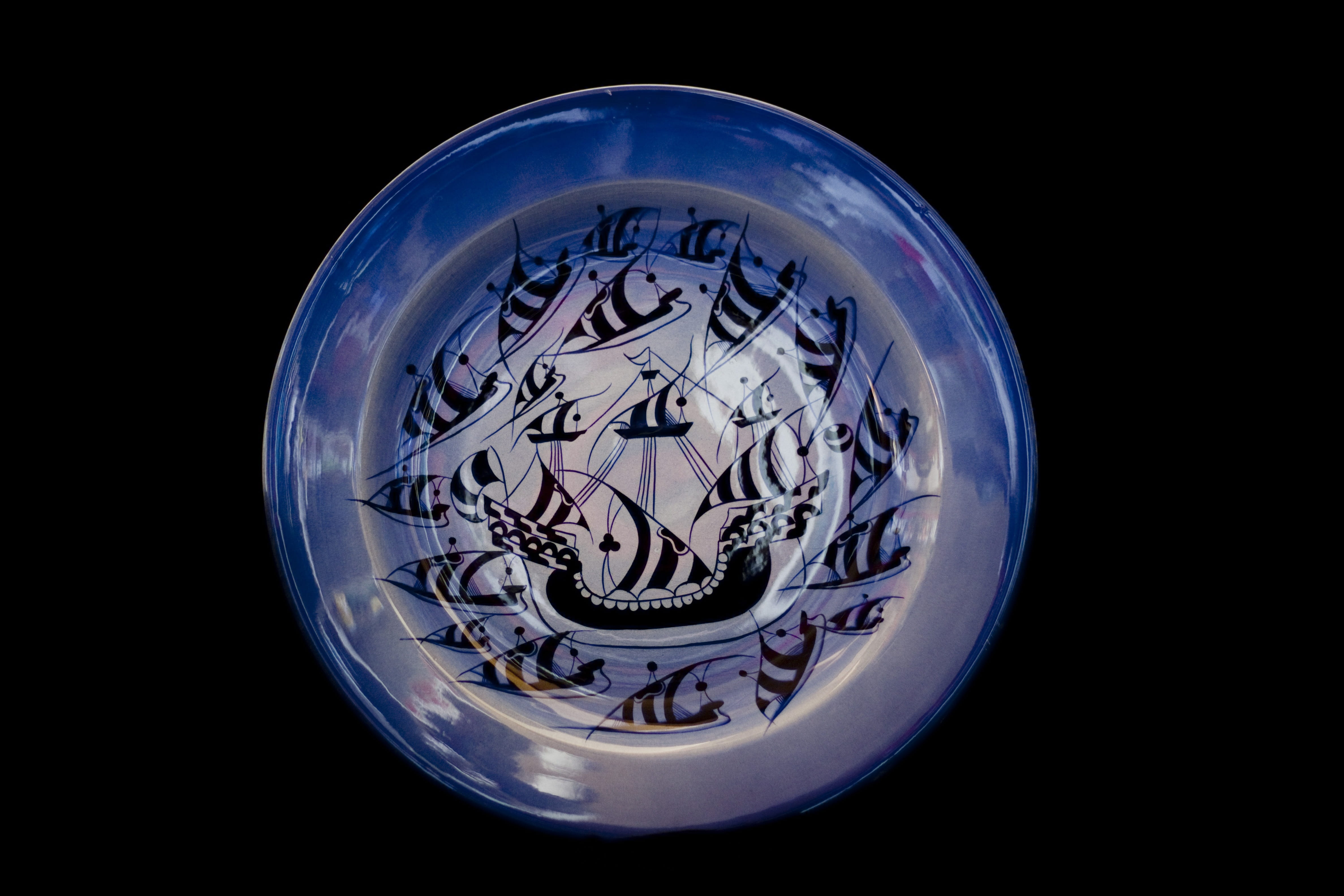 close-up, copy space, silver colored, shape, ceramic, studio shot, increased, reflection, Plate, atalay melahat glow, day, Tile, hare tile, 4K, glass, HD Wallpaper