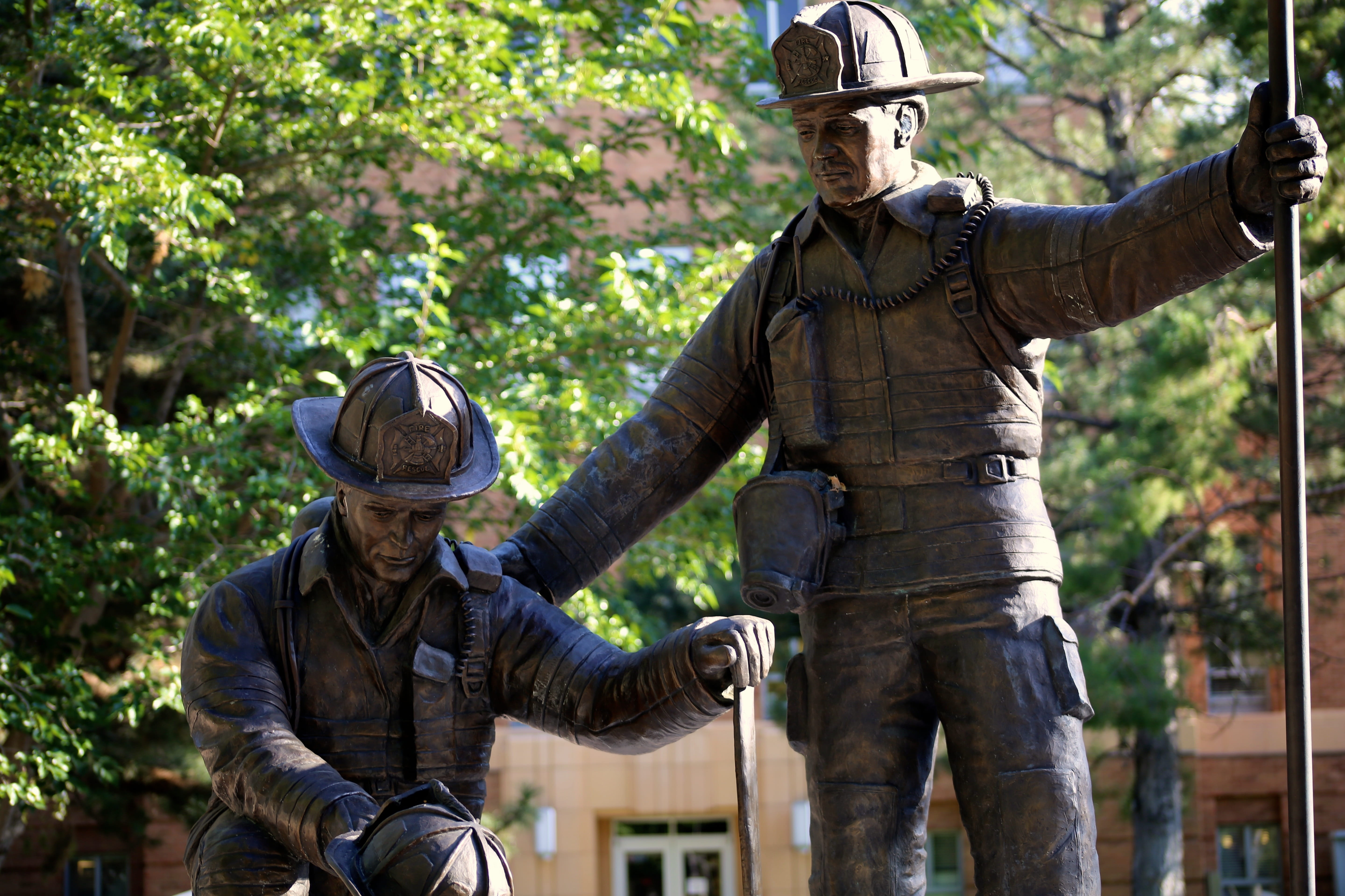 heroes, nature, help, standing, security, red, hero, plant, human arm, male, man, forest, statue, two, land, males, people, risk, statues, leader, fireman, HD Wallpaper