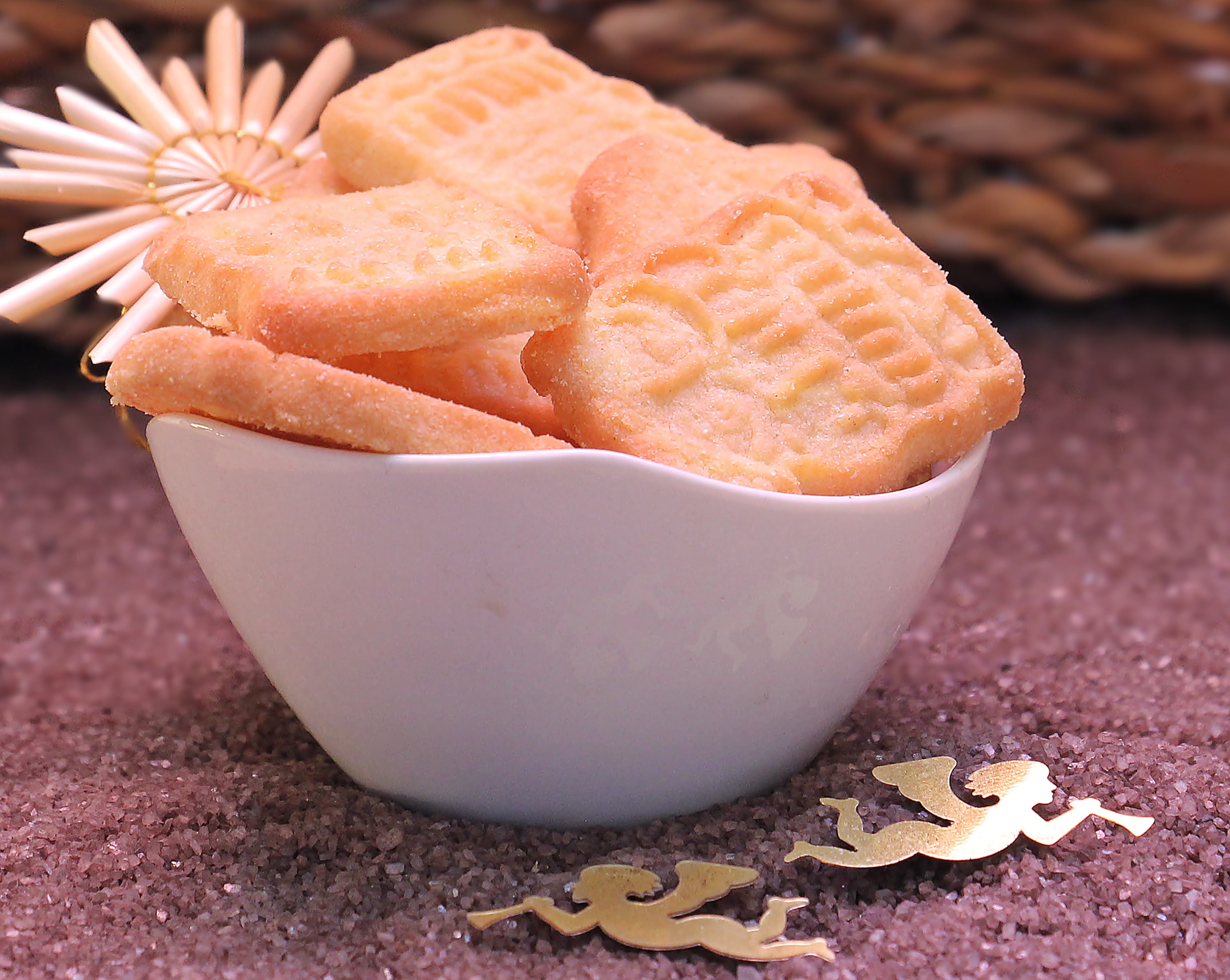 sweet food, bowl, snack, still life, cookie, nutrition, speculaas, appetizer, christmas cookies, food and drink, unhealthy eating, dessert, delicacy, tasty, HD Wallpaper
