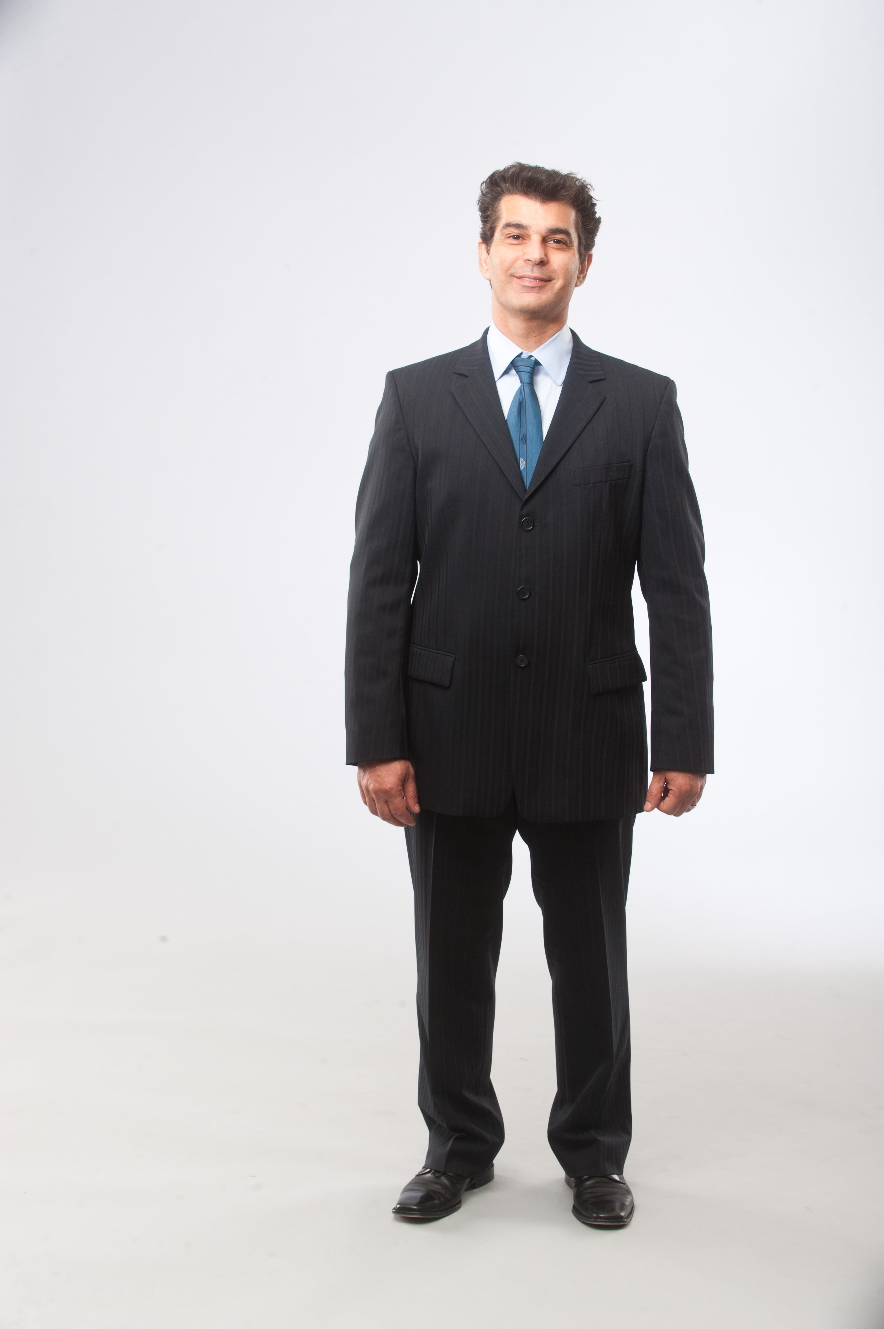 suit, marketing, business, manager, front view, men, boss, one person, indoors, standing, success, full length, wearing, confidence, occupation, inside, Phone HD Wallpaper