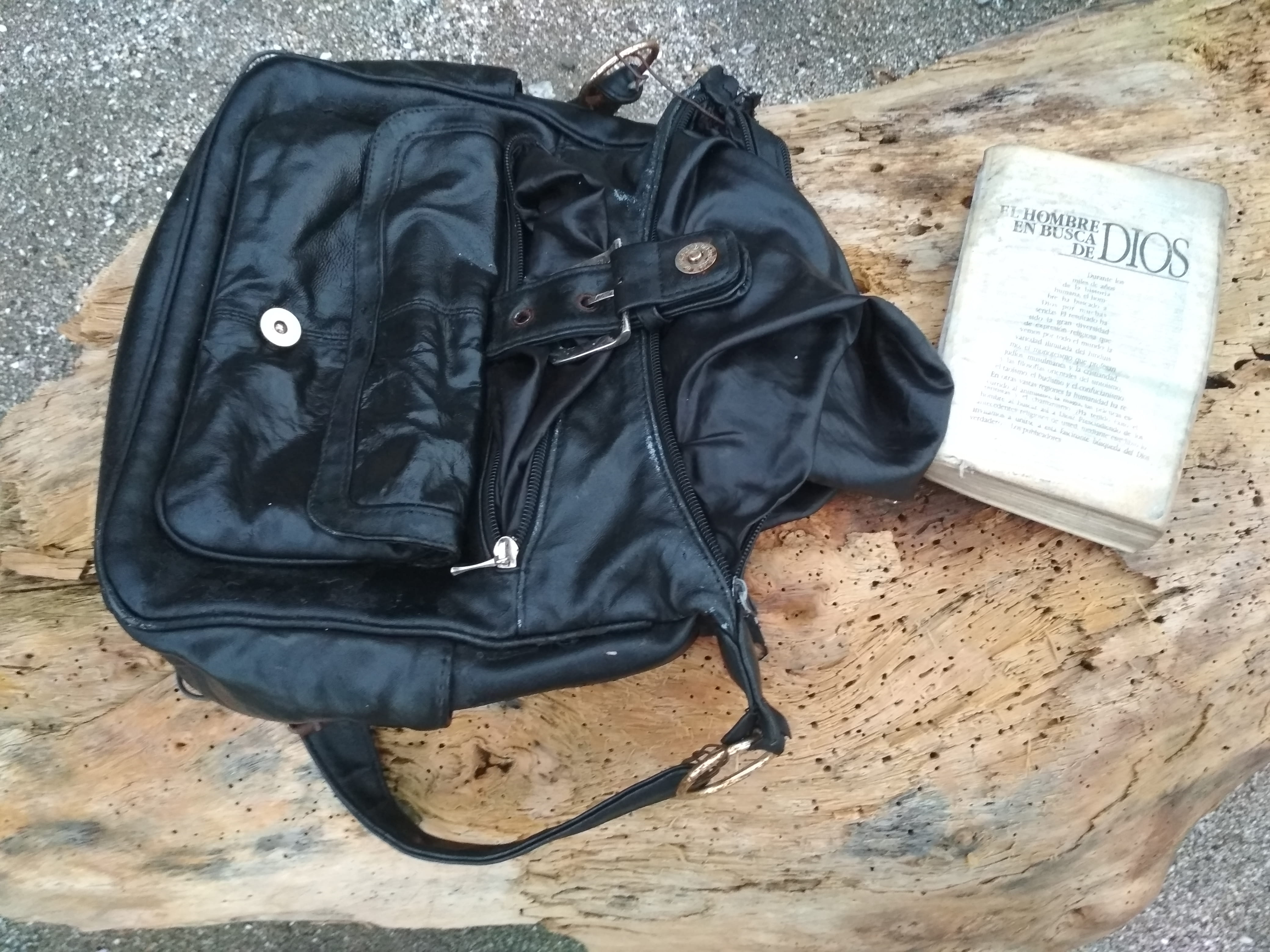 publication, desperation, backpack, close-up, travel, no people, boca del río, book, day, loneliness, textile, soledad, jacket, mexico, solitude, high angle view, HD Wallpaper