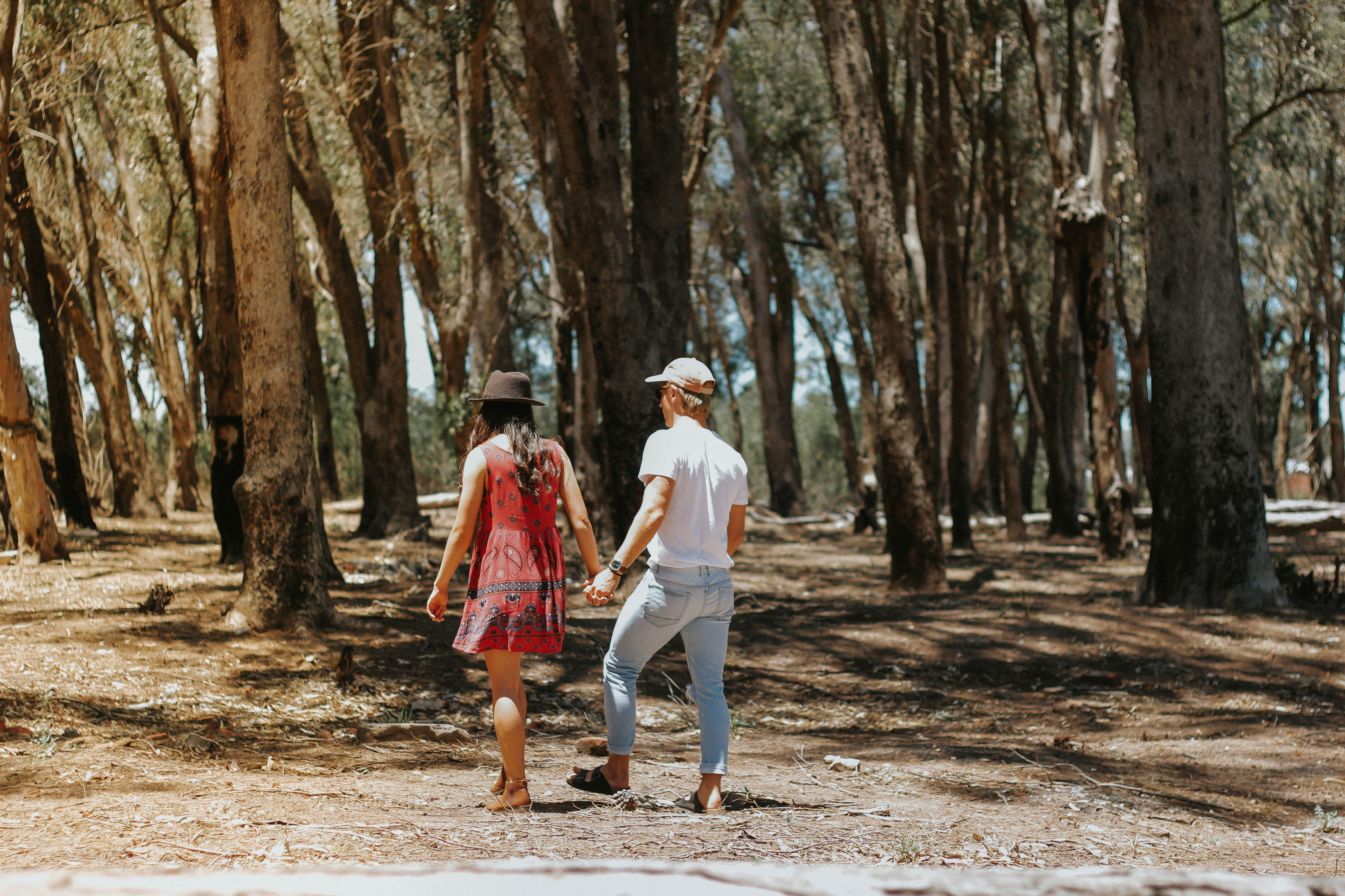male, 5K, casual clothing, leisure activity, togetherness, hands, full length, holding, couple, near, women, walking, lifestyles, rear view, tree, standing, HD Wallpaper